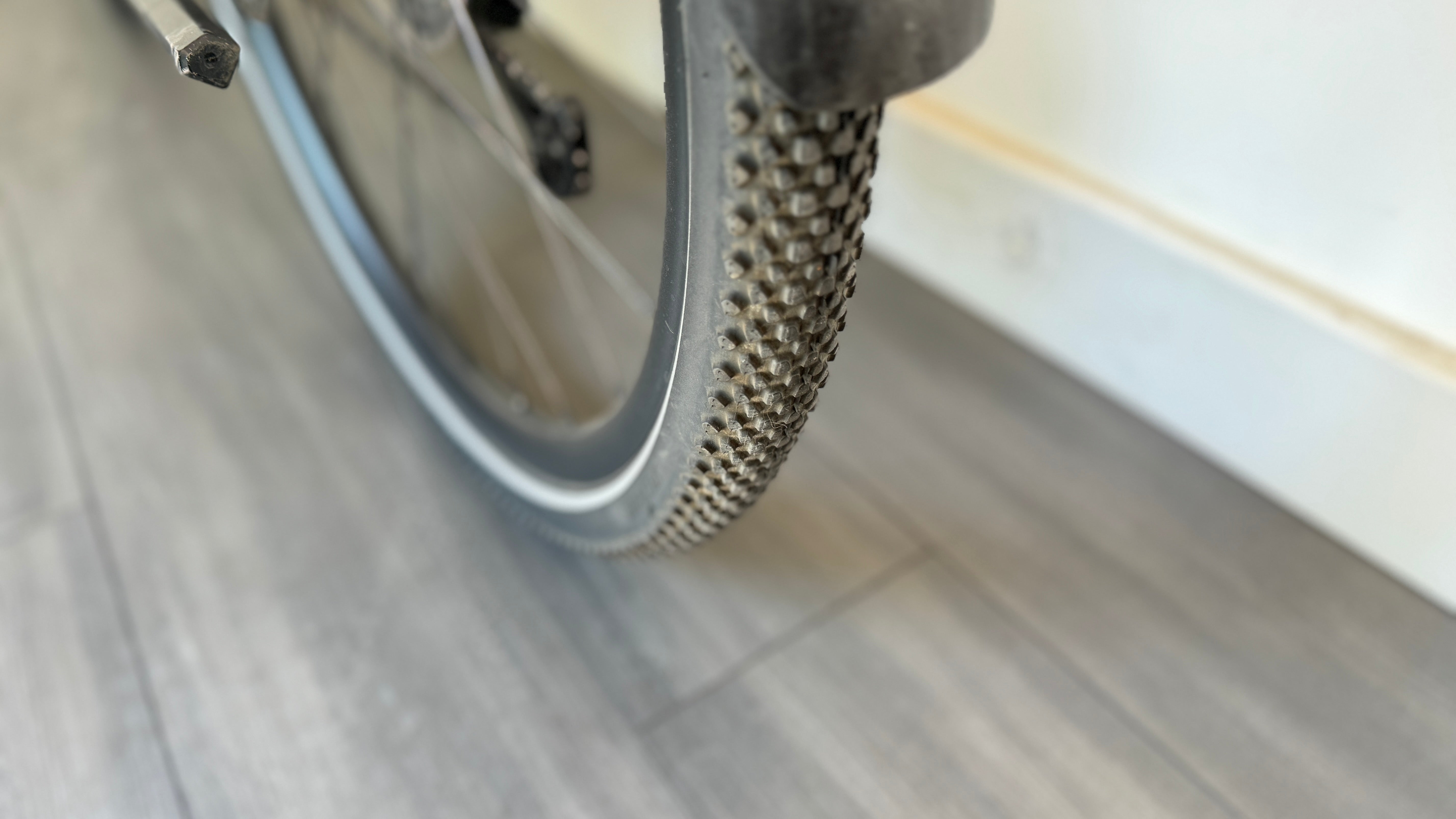 2025 Specialized Turbo Vado SL 2 6.0 MEDIUM EQ Carbon Electric bike Only 330 mi