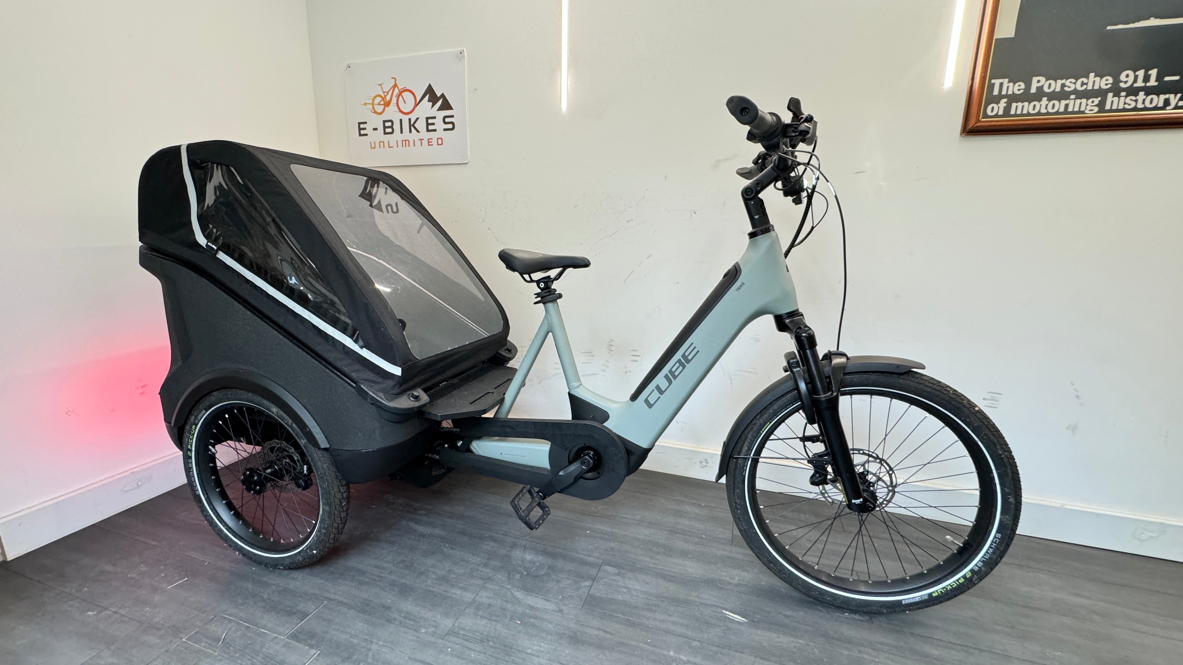 Cube Trike Family Hybrid 750 Cargo Bike In Swamp grey ONLY 28 miles Bosch Gen4