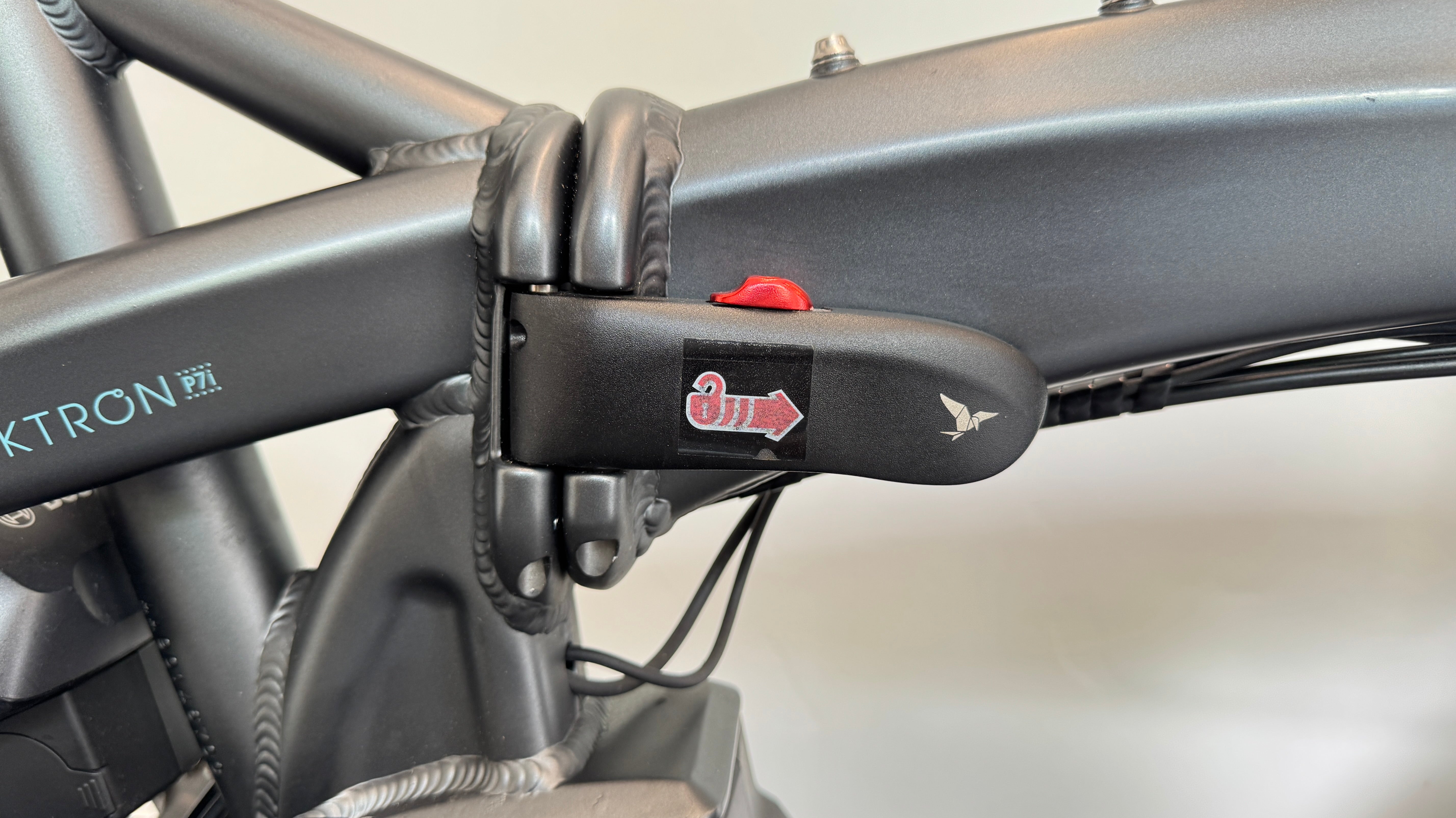 Tern Vektron P7i Electric Folding Bike Matte Gunmetal Grey RRP £2995 Bike Ebike