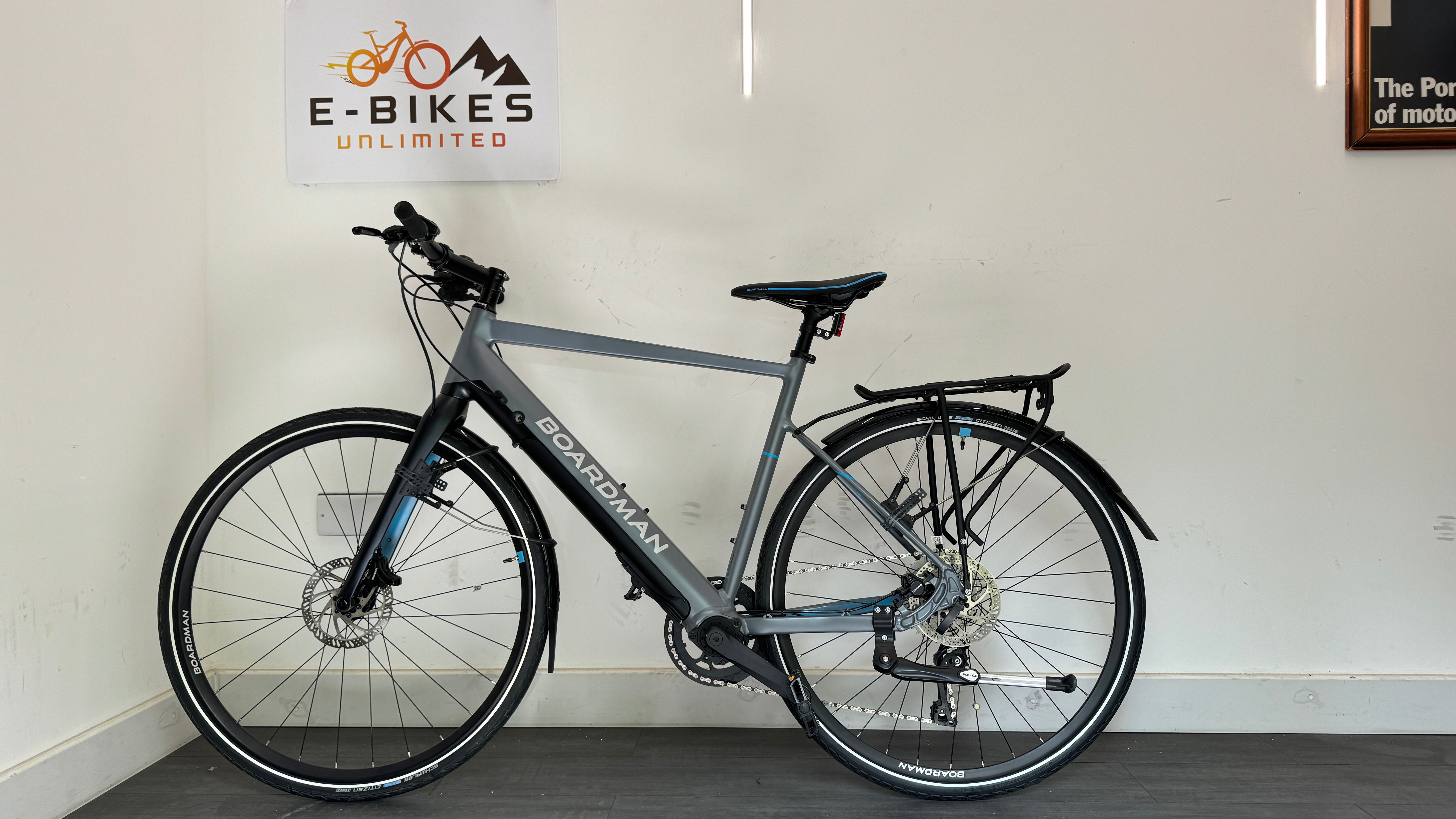 Boardman HYB 8.9e Hybrid Electric Bike LARGE 54cm Excellent condition