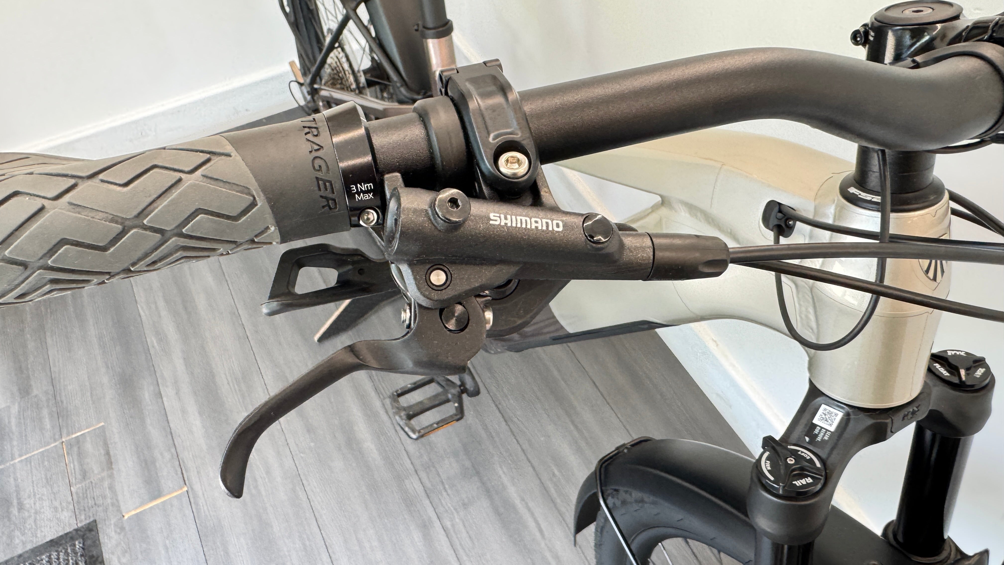 2025 TREK Powerfly+ 8 Gen 5 LARGE 800Wh Purion 400 Electric Mountain Bike Bosch 120Nm in Satin Lunar Silver and Bronze