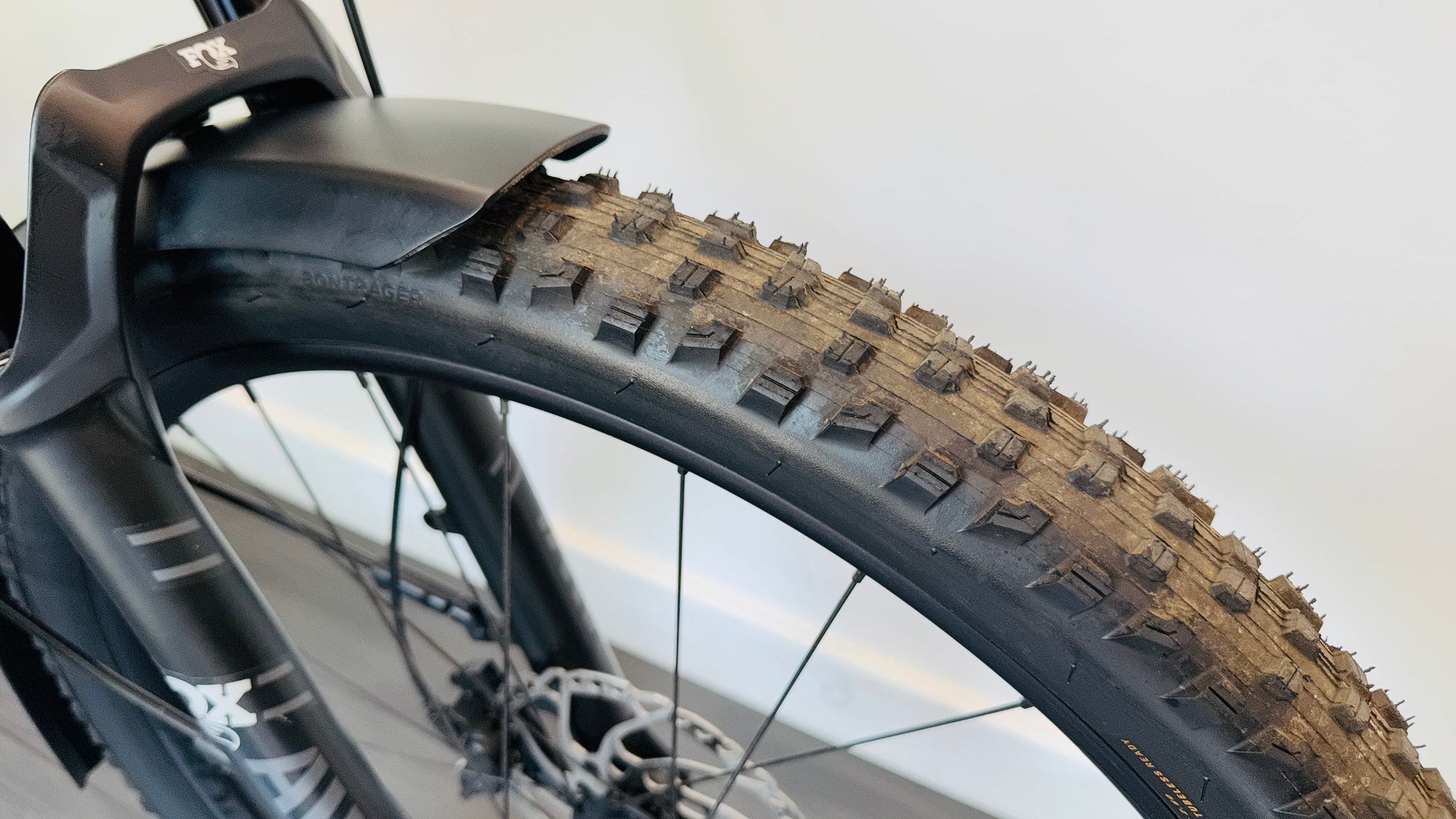 2025 TREK Powerfly+ 8 Gen 5 LARGE 800Wh Purion 400 Electric Mountain Bike Bosch 120Nm in Satin Lunar Silver and Bronze