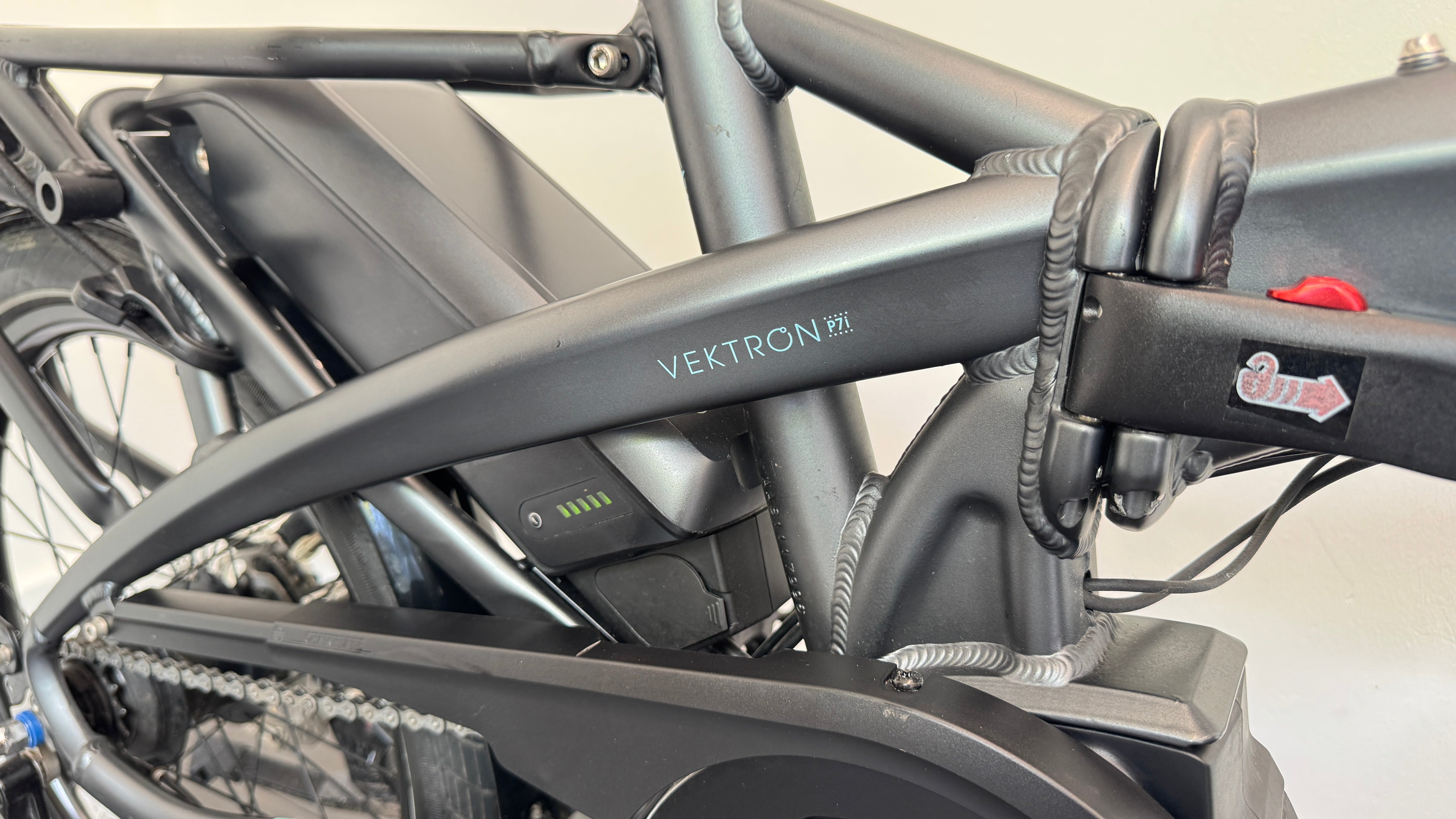 Tern Vektron P7i Electric Folding Bike Matte Gunmetal Grey RRP £2995 Bike Ebike