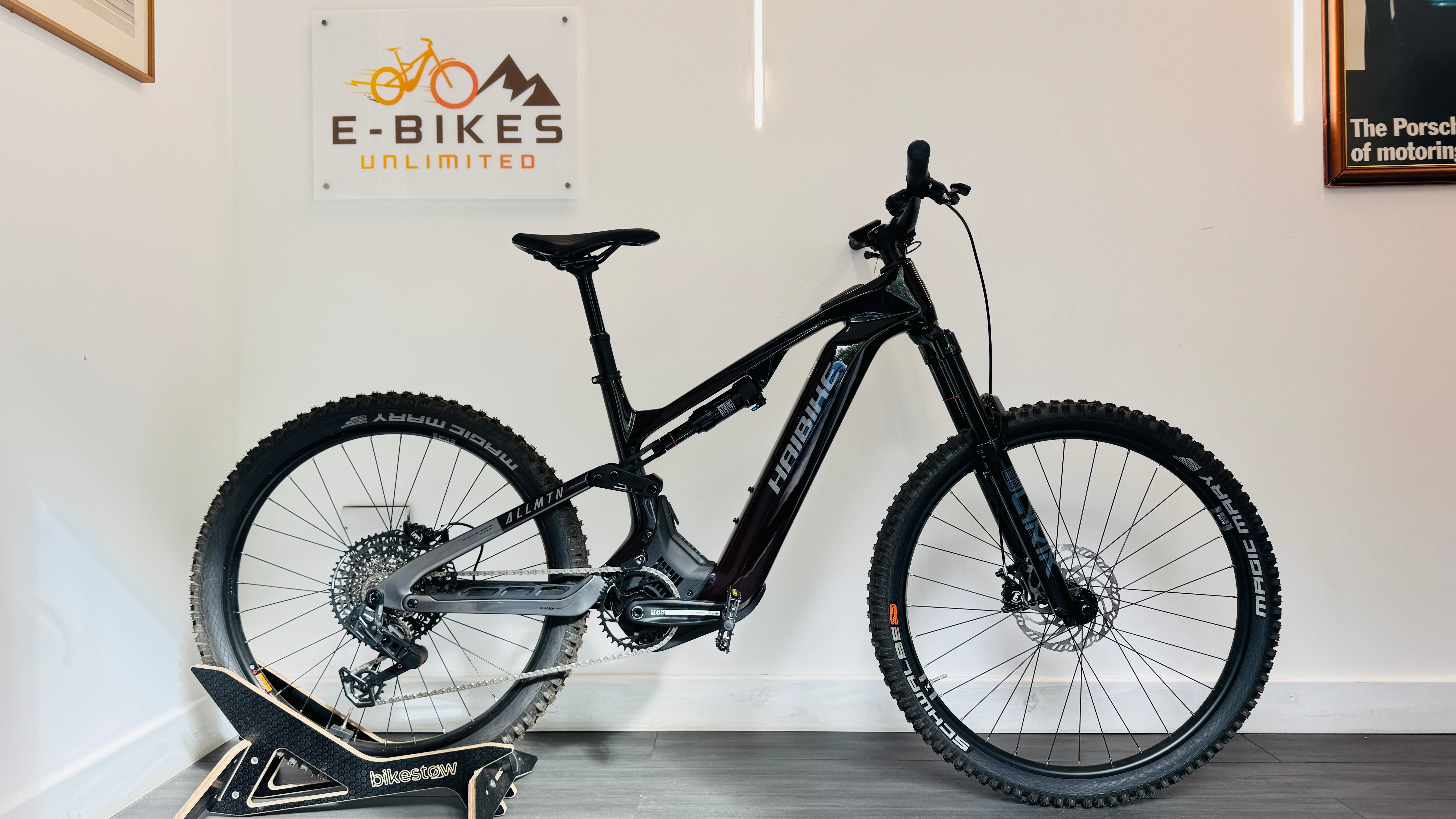 Haibike AllMtn CF 9 MEDIUM Electric Bike Ebike 27.5 120Nm Bosch Gen 5 AXS S1000 Eagle Black & Platinum Glossy