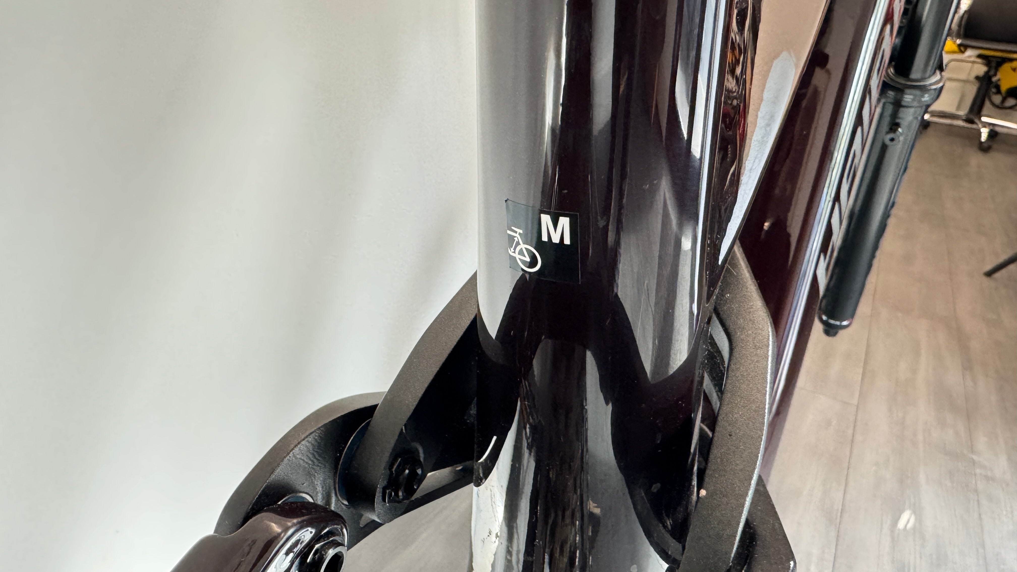 Haibike AllMtn CF 9 MEDIUM Electric Bike Ebike 27.5 120Nm Bosch Gen 5 AXS S1000 Eagle Black & Platinum Glossy