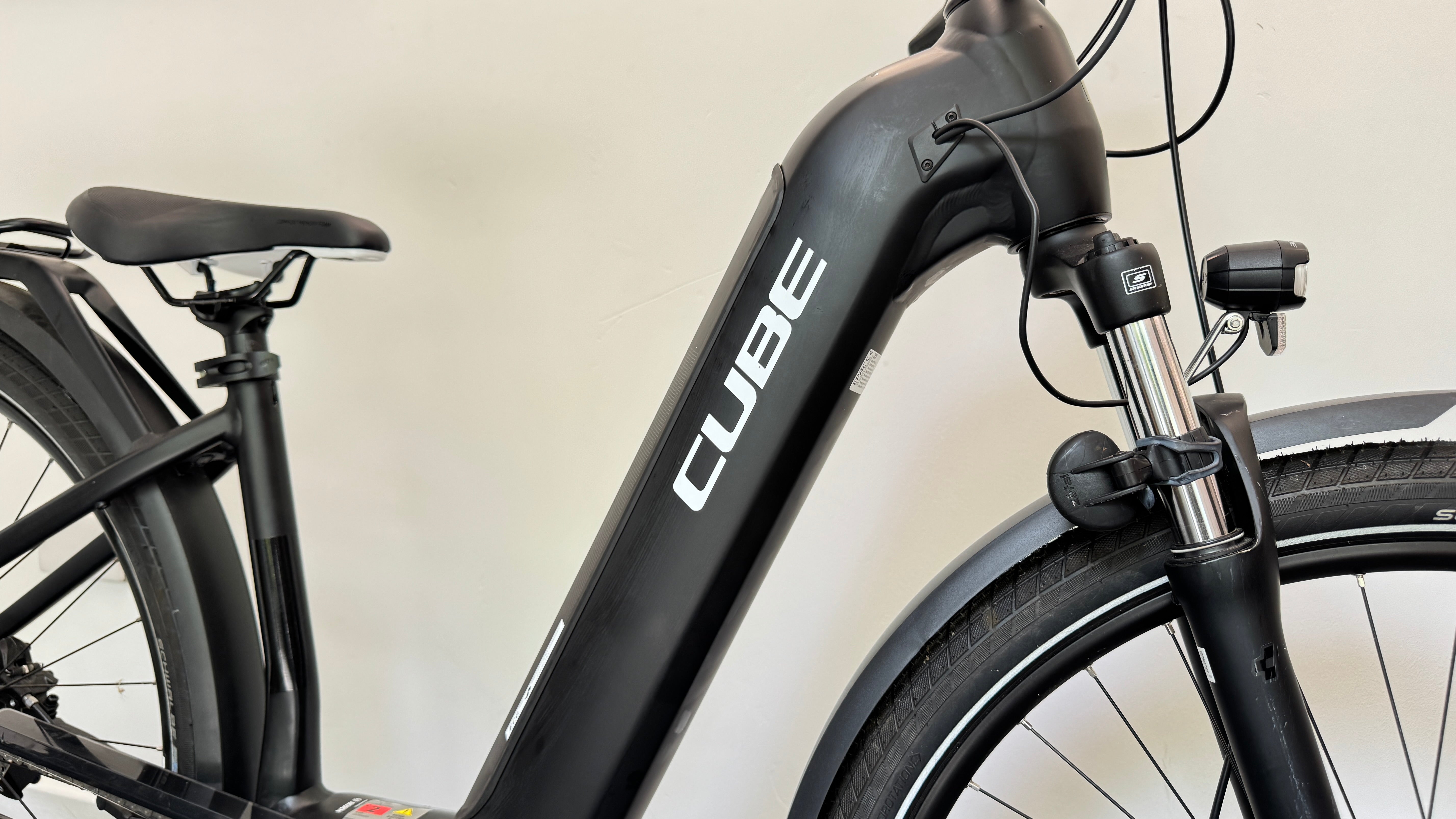 Cube Touring Hybrid Pro 500Wh Black/White X Small 46cm Step Thru Electric Bike Ebike