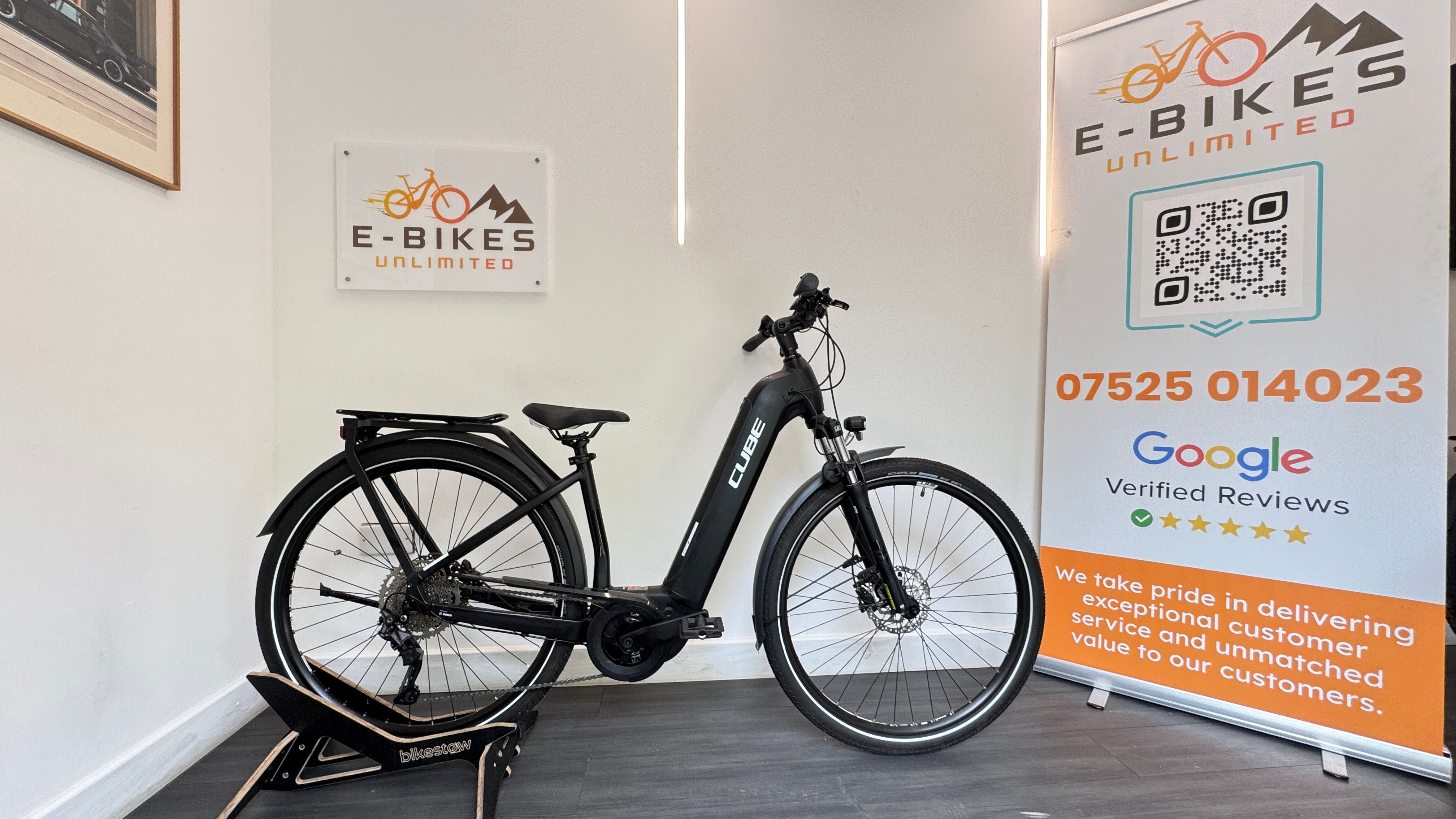 Cube Touring Hybrid Pro 500Wh Black/White X Small 46cm Step Thru Electric Bike Ebike