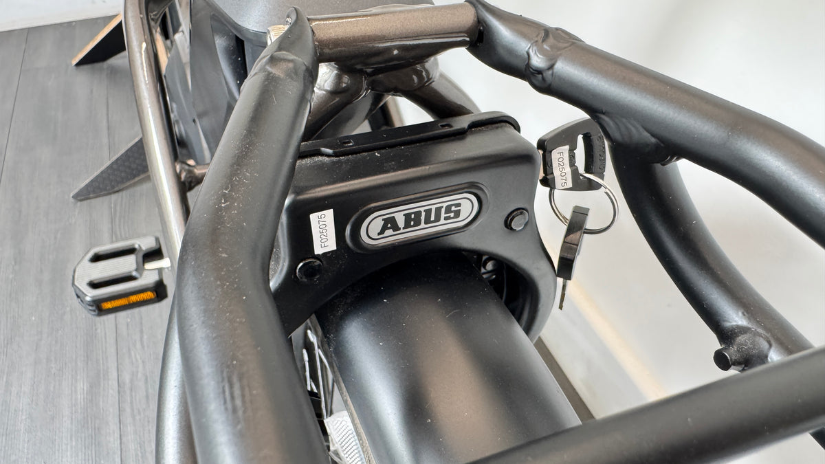 Tern NBD S5i Electric Bike 500Wh E Bike RRP £3400 Gates Belt Drive Shimano Nexus BRAND NEW