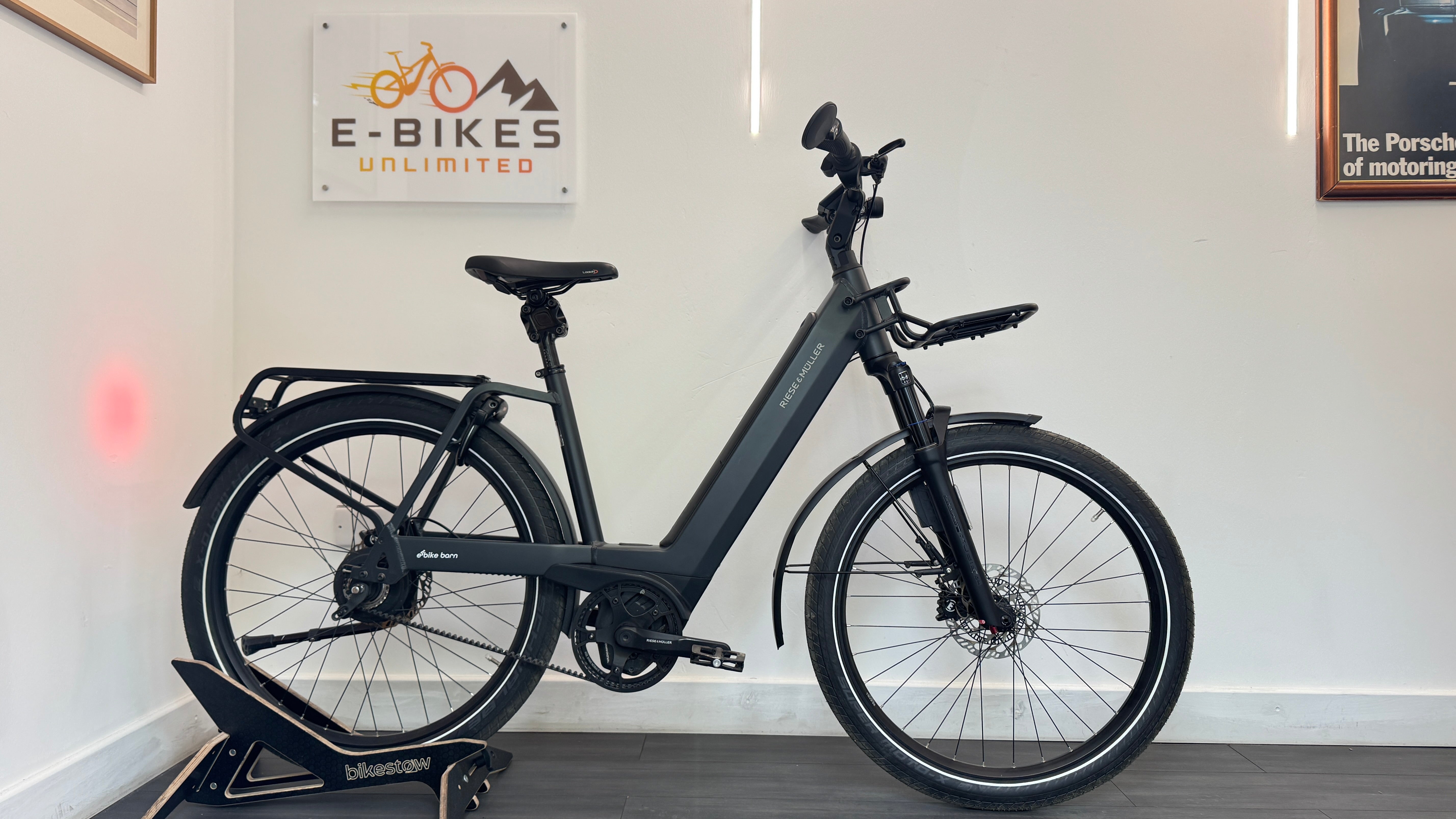 Riese and Muller Nevo 4 utility grey matt 51cm Medium/Large 750Wh Battery Bosch ABS Kiox Cockpit Front Carrier