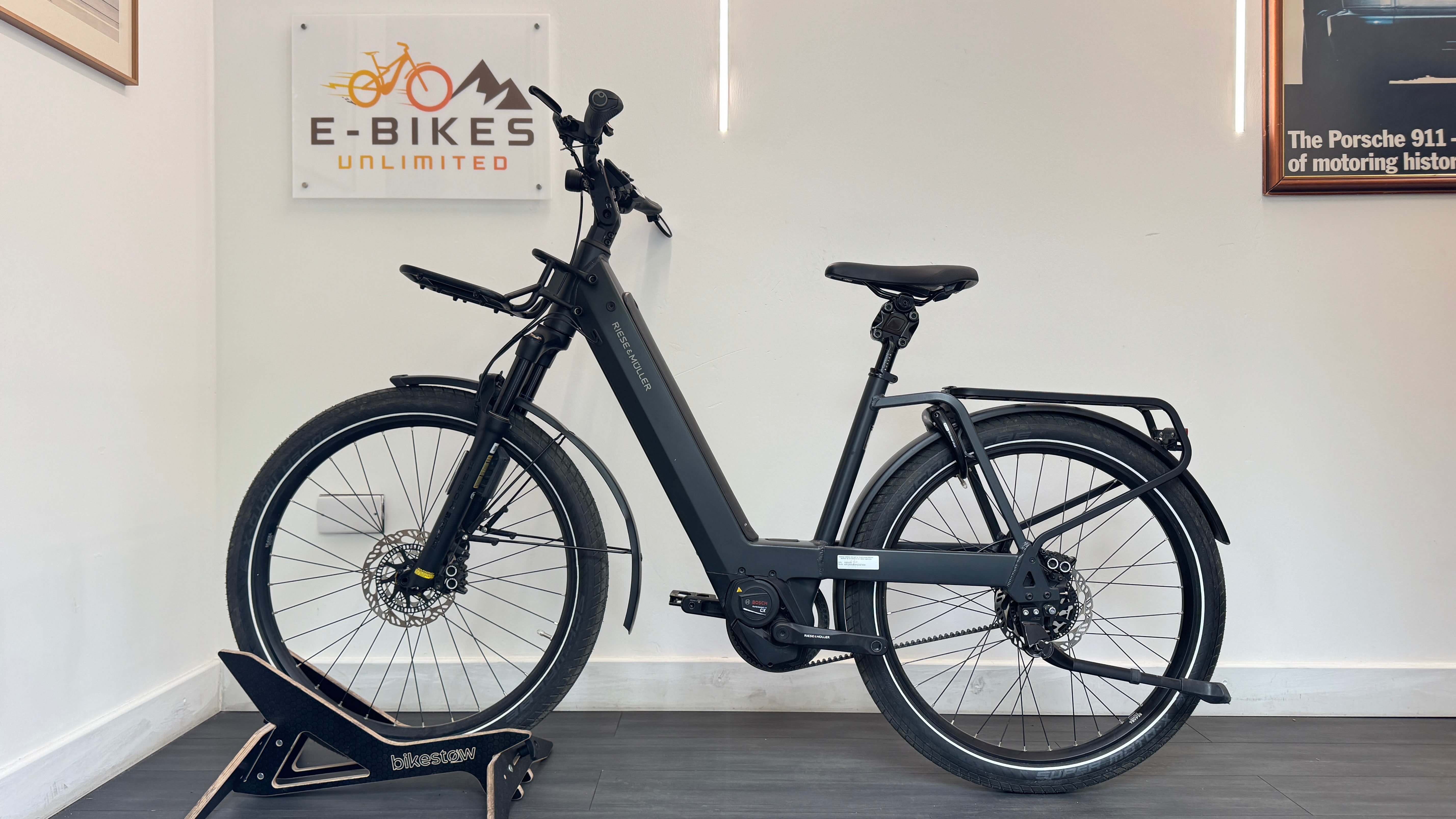 Riese and Muller Nevo 4 utility grey matt 51cm Medium/Large 750Wh Battery Bosch ABS Kiox Cockpit Front Carrier