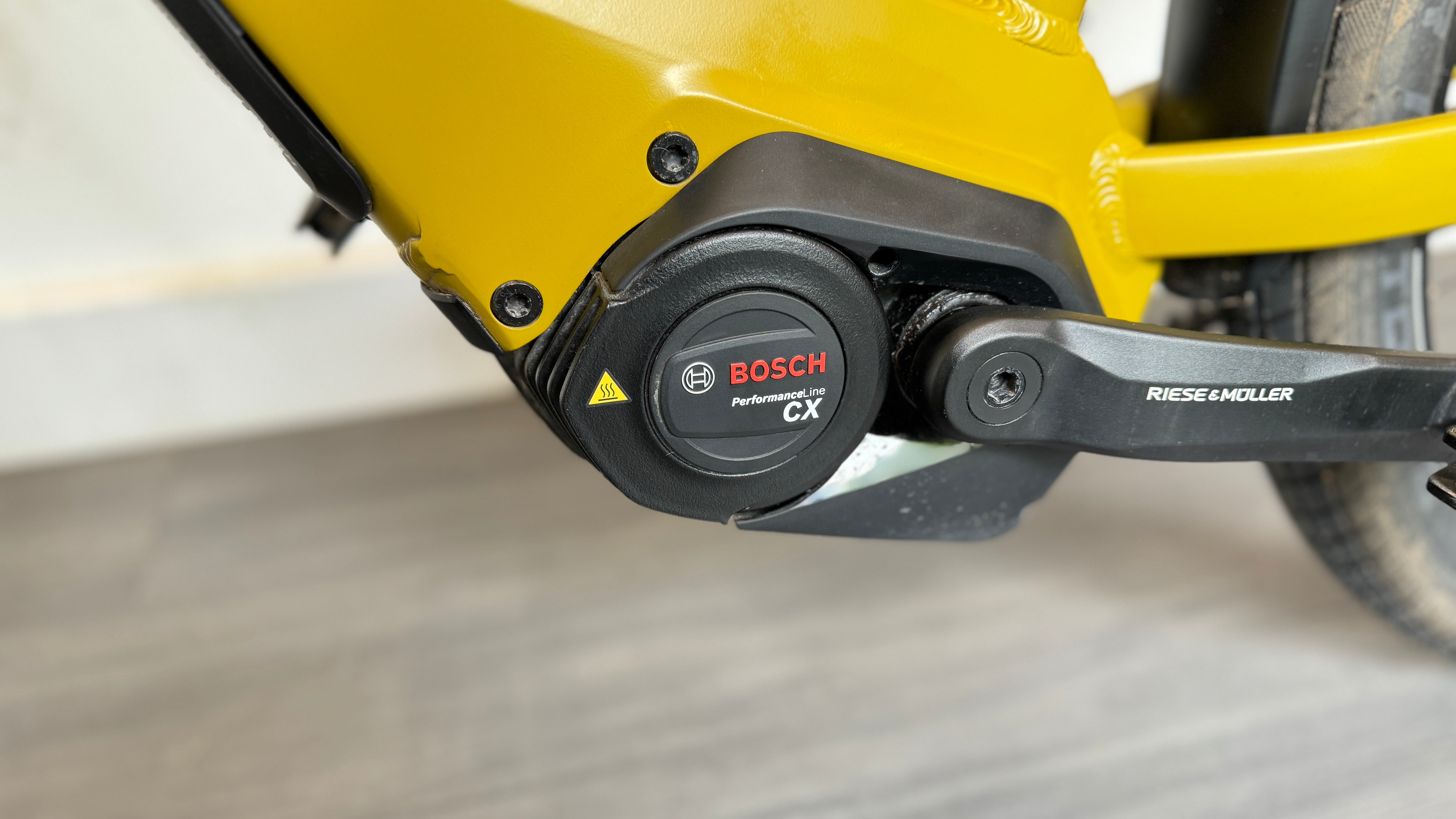 Riese and Müller Supercharger GT Vario 53cm LARGE Nyon Dual battery Front rack