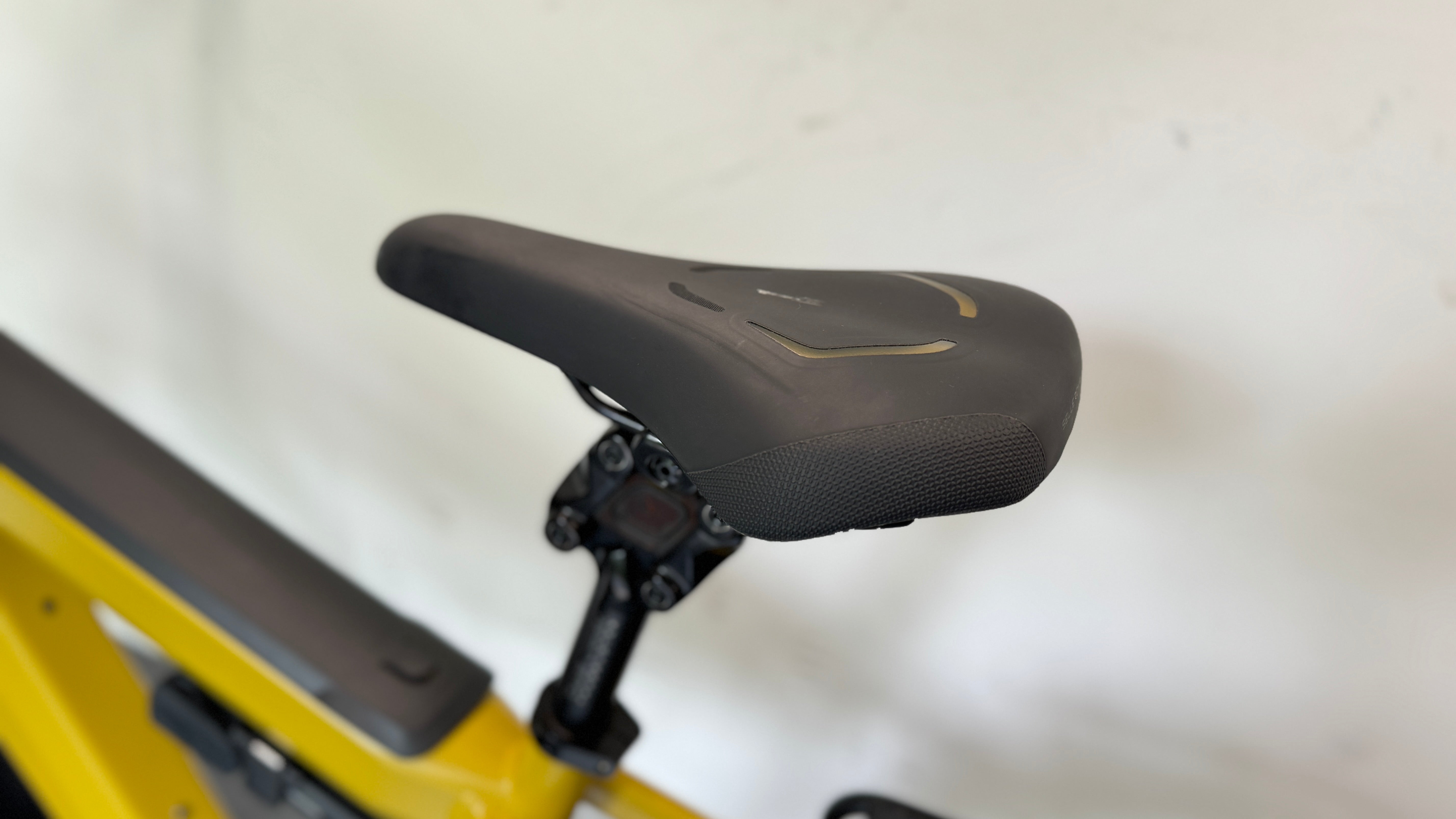 Riese and Müller Supercharger GT Vario 53cm LARGE Nyon Dual battery Front rack