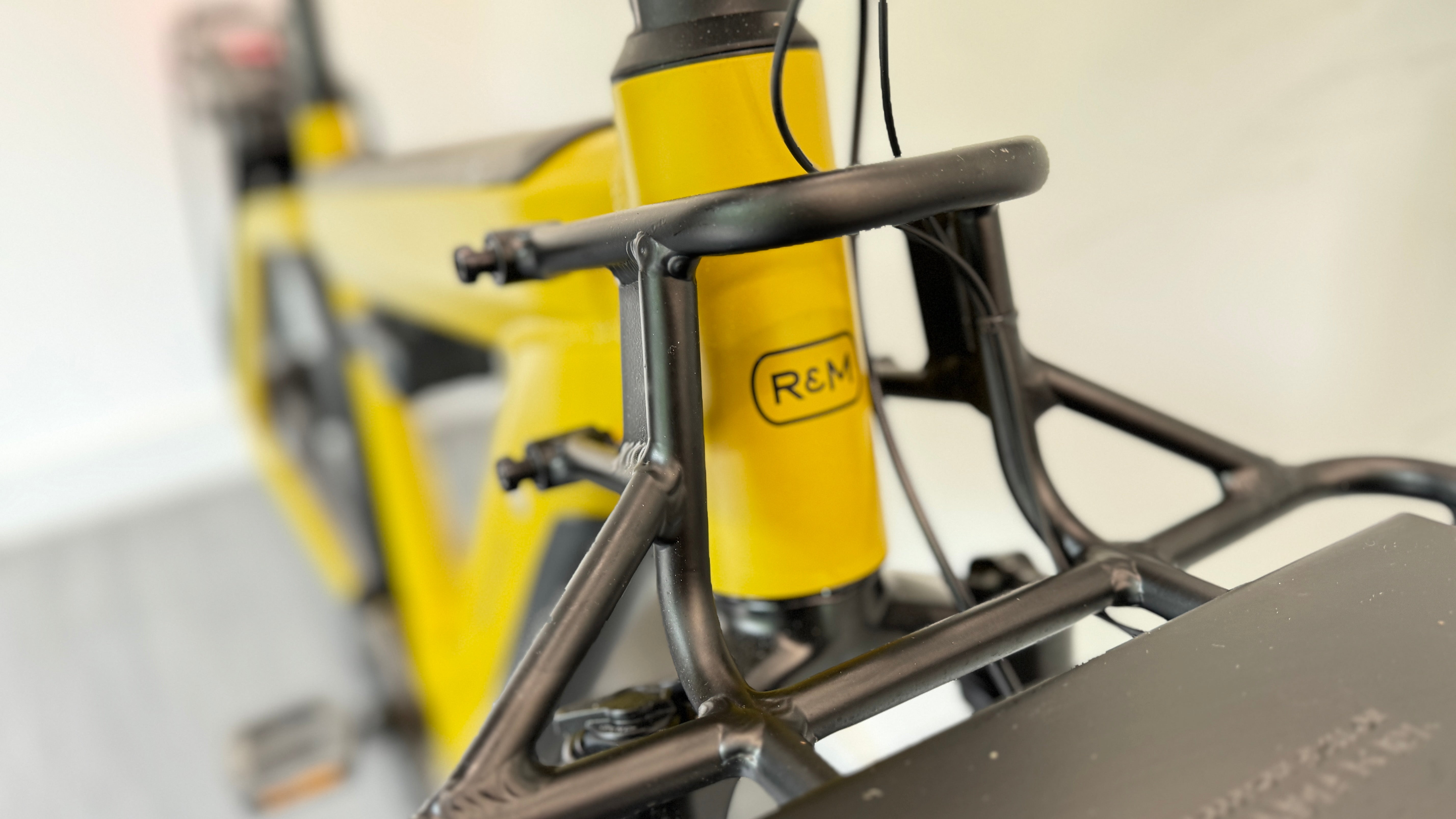 Riese and Müller Supercharger GT Vario 53cm LARGE Nyon Dual battery Front rack