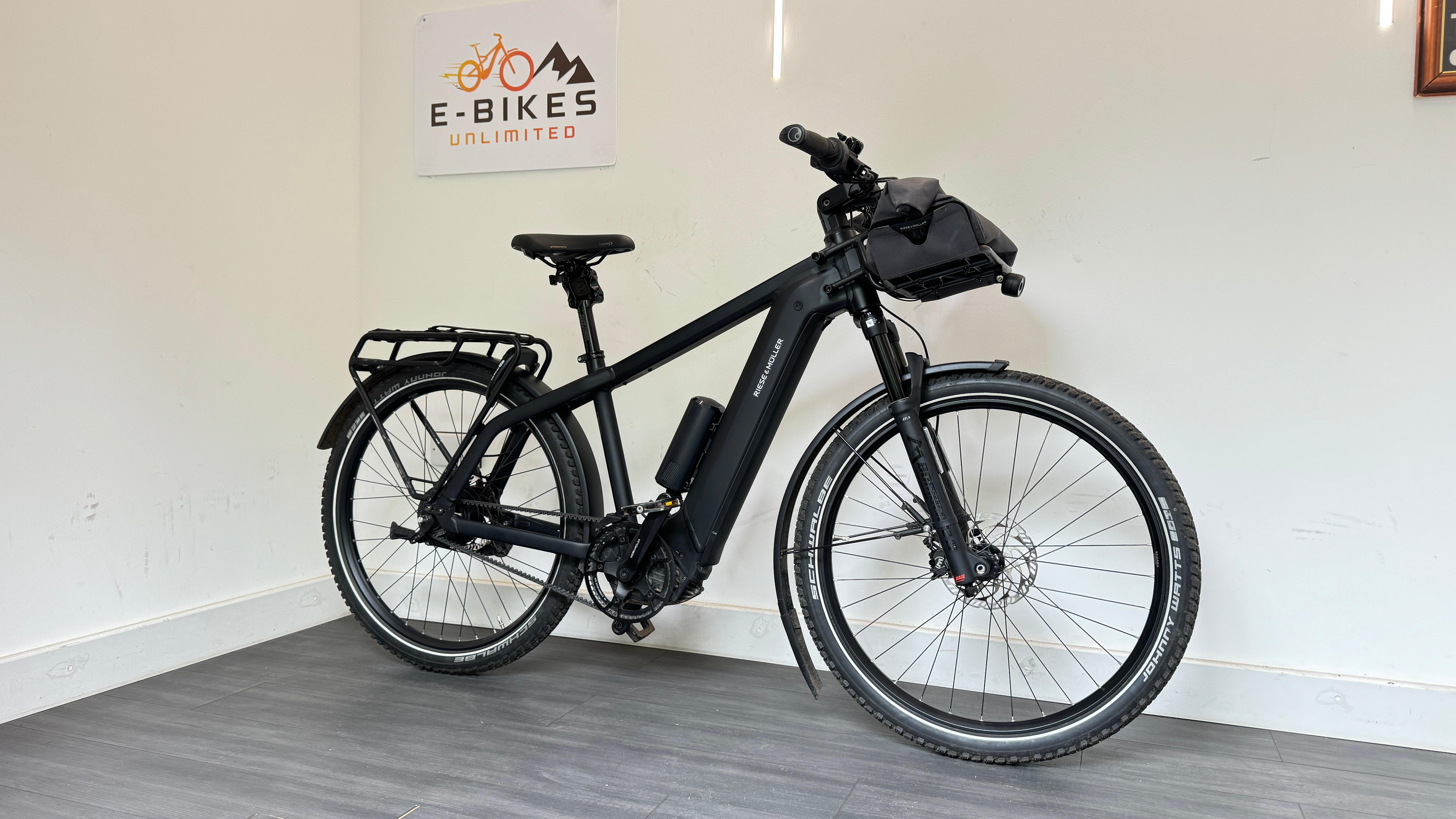 Riese & Muller Charger 4 GT Vario black matt 46cm SMALL Range Extender Included