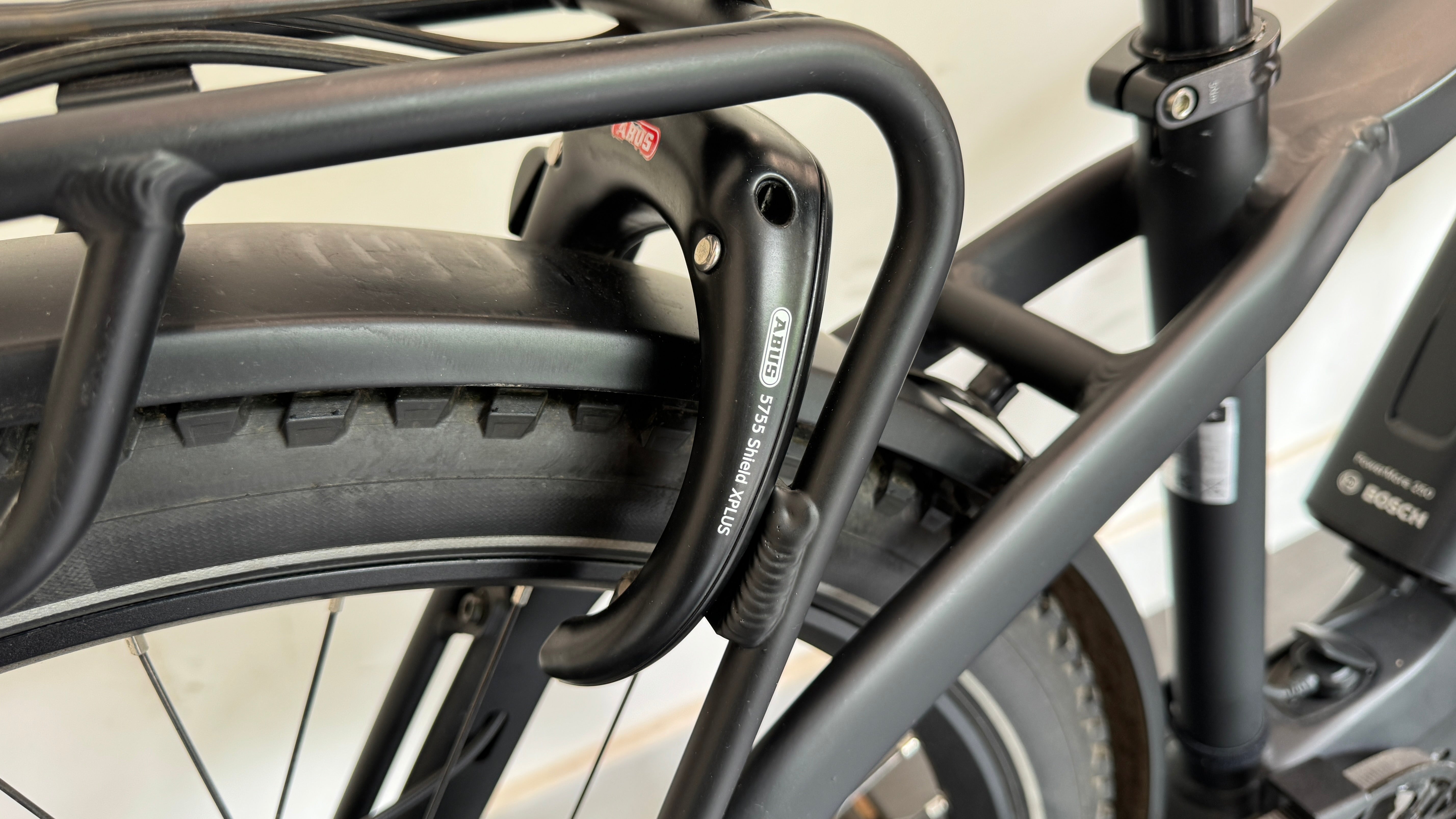 Riese & Muller Charger 4 GT Vario black matt 46cm SMALL Range Extender Included