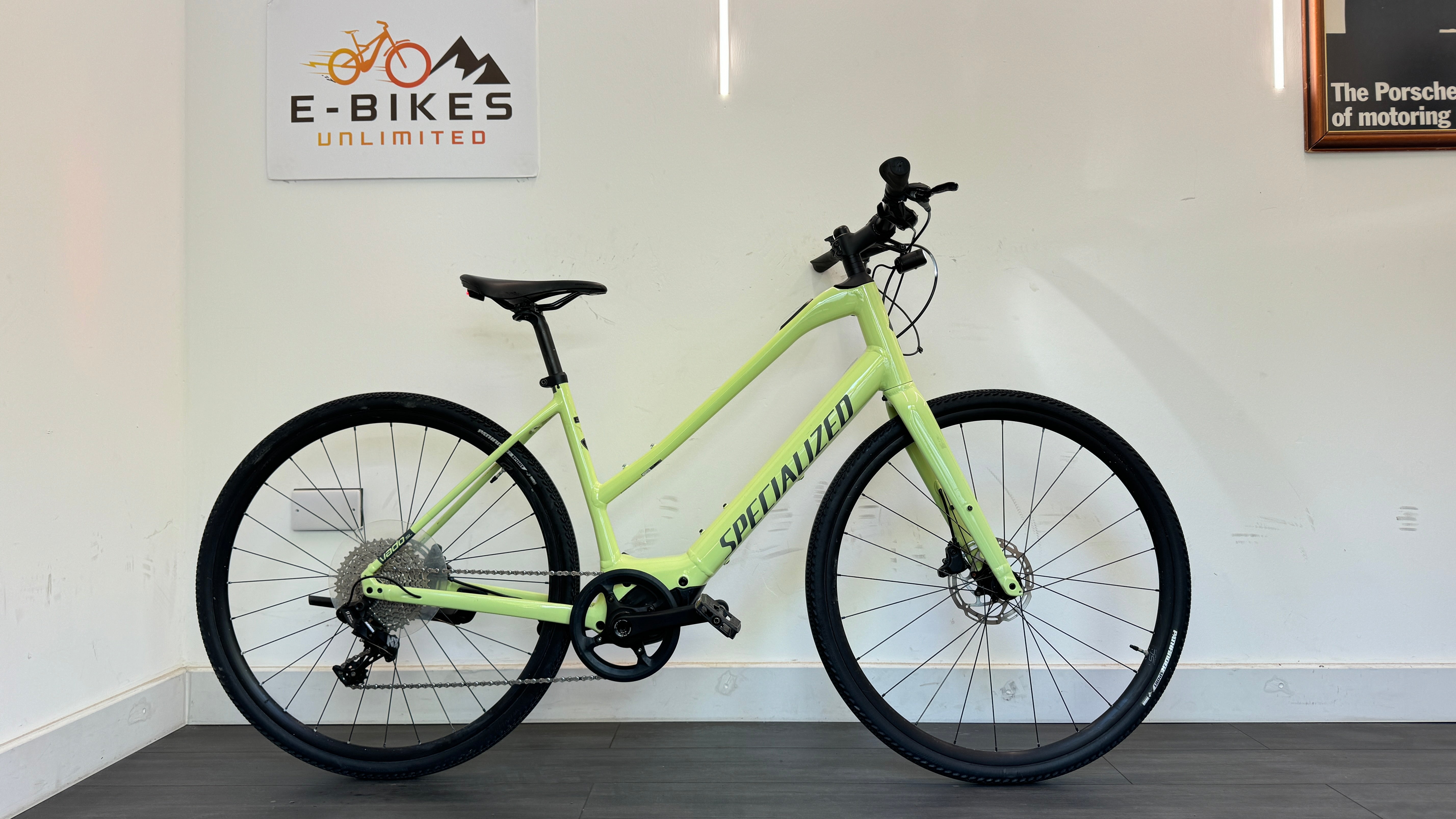 Specialized Turbo Vado SL 4.0 LARGE Step-Through Limestone 320Wh battery 291 miles RRP £2500