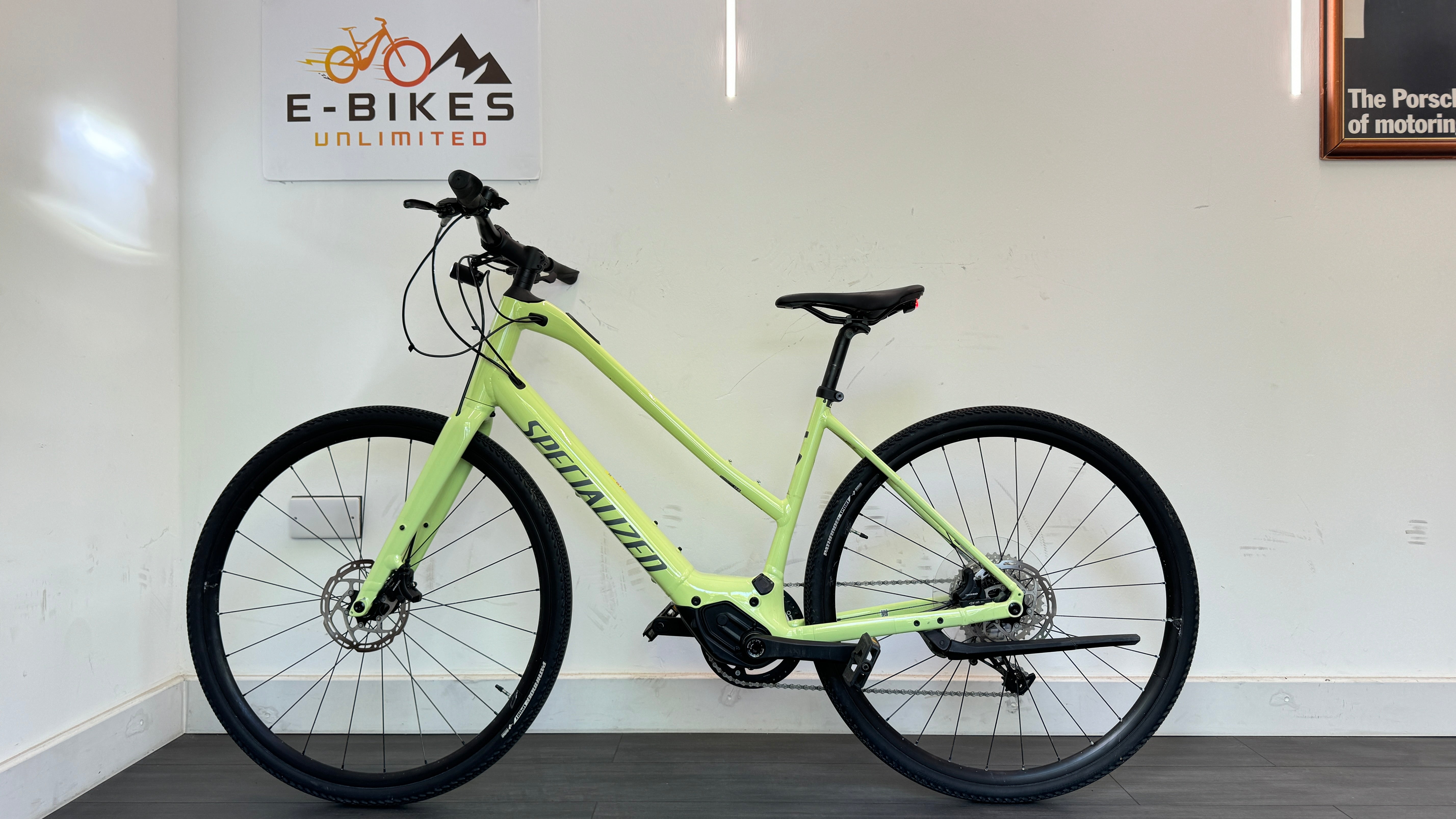 Specialized Turbo Vado SL 4.0 LARGE Step-Through Limestone 320Wh battery 291 miles RRP £2500