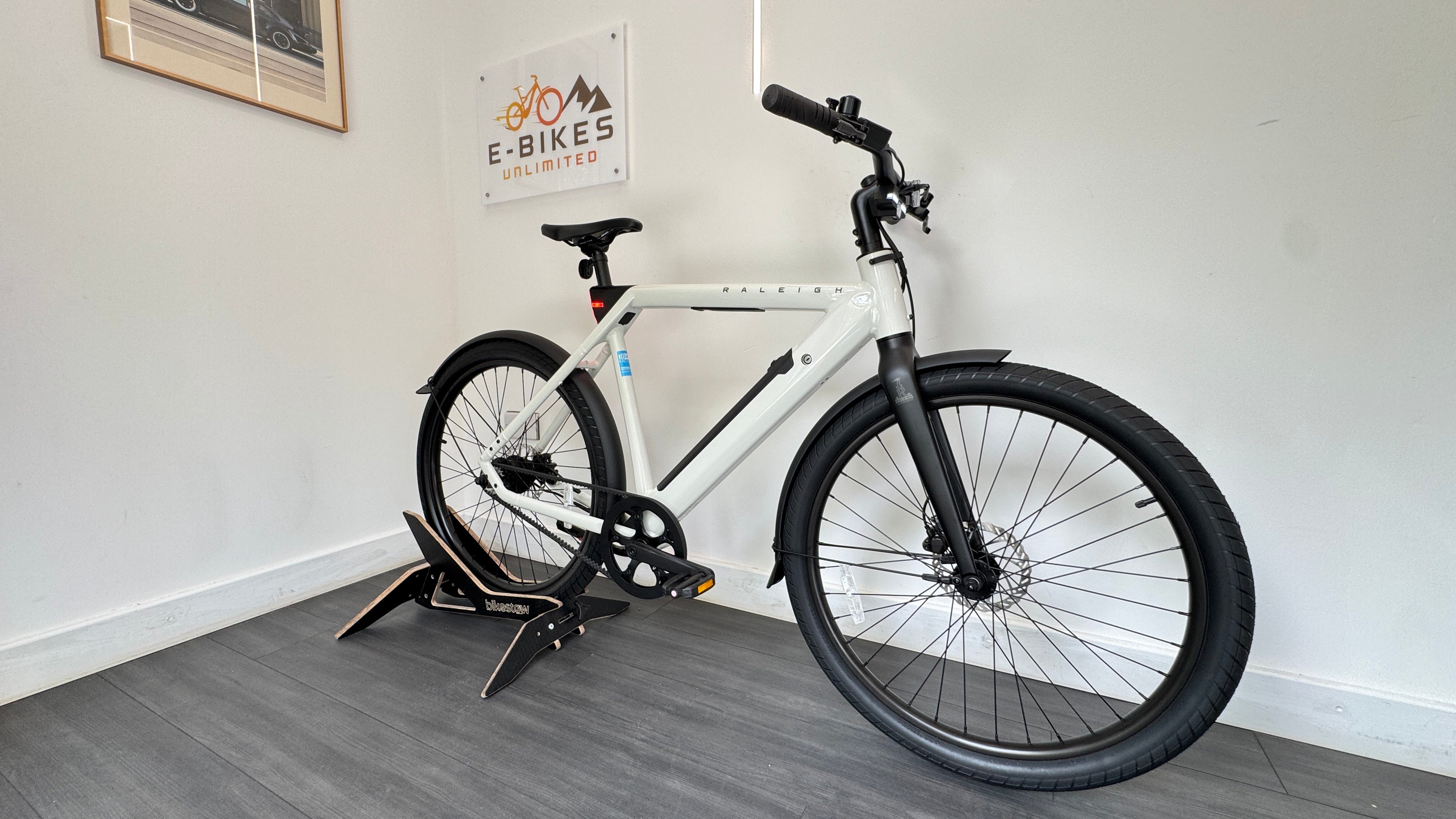 2026 Raleigh One Electric Hybrid Bike MEDIUM 360Wh RRP £2399 Ebike Electric Bike