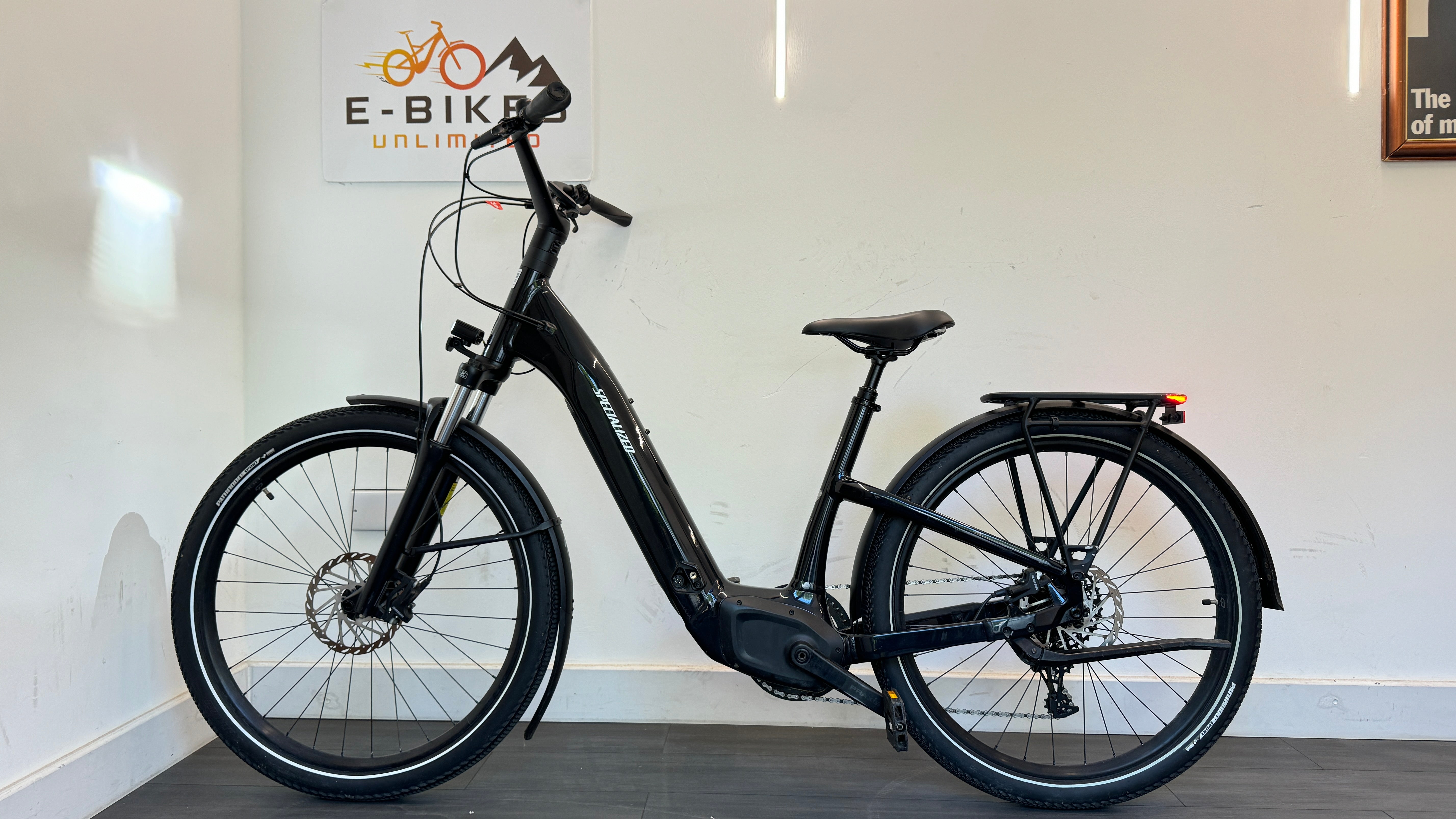 Specialized Turbo Como 4.0 Unisex Step Thru Ebike LARGE 710Wh battery RRP £3000 Barely used