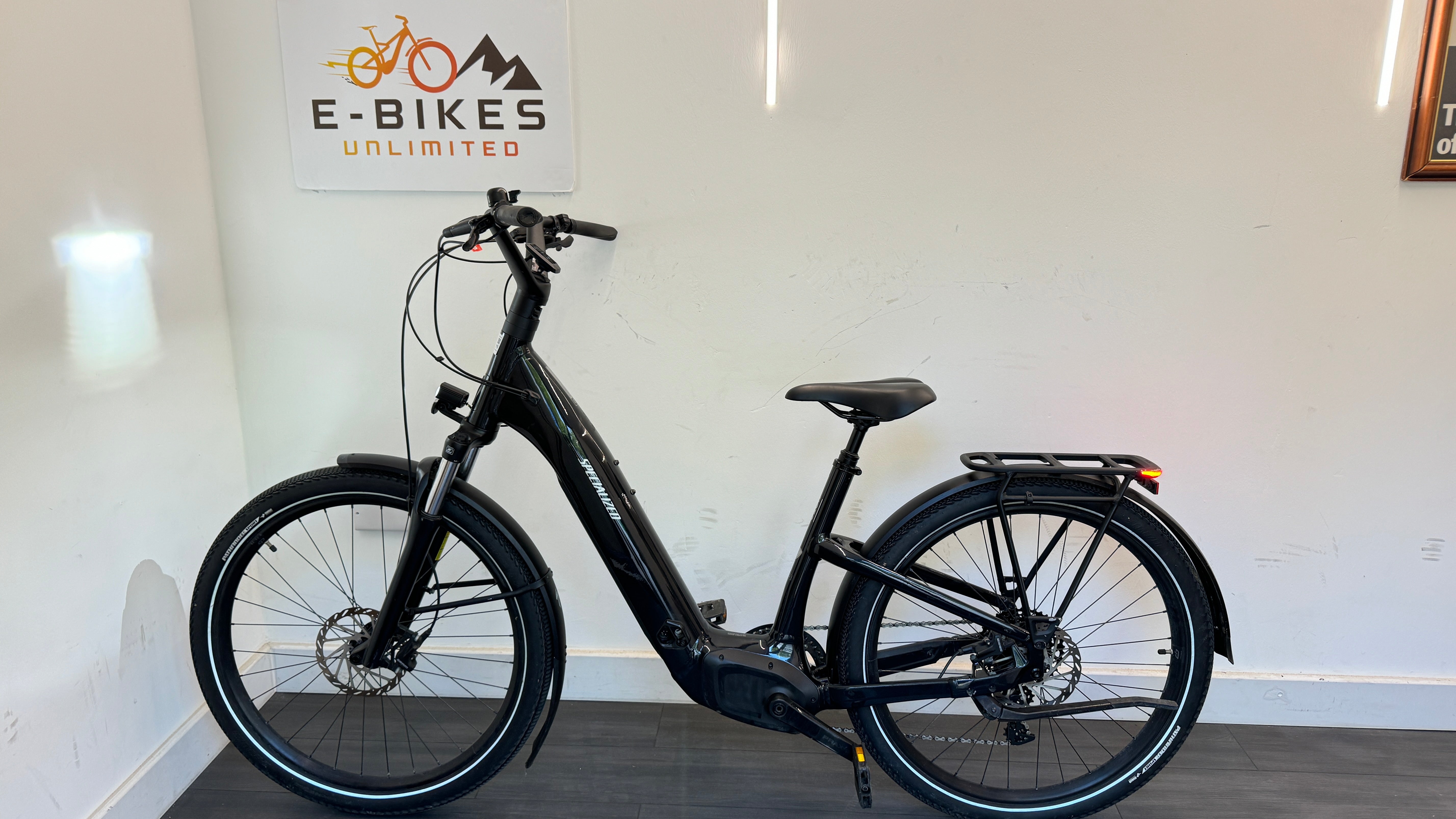Specialized Turbo Como 4.0 Unisex Step Thru Ebike LARGE 710Wh battery RRP £3000 Barely used
