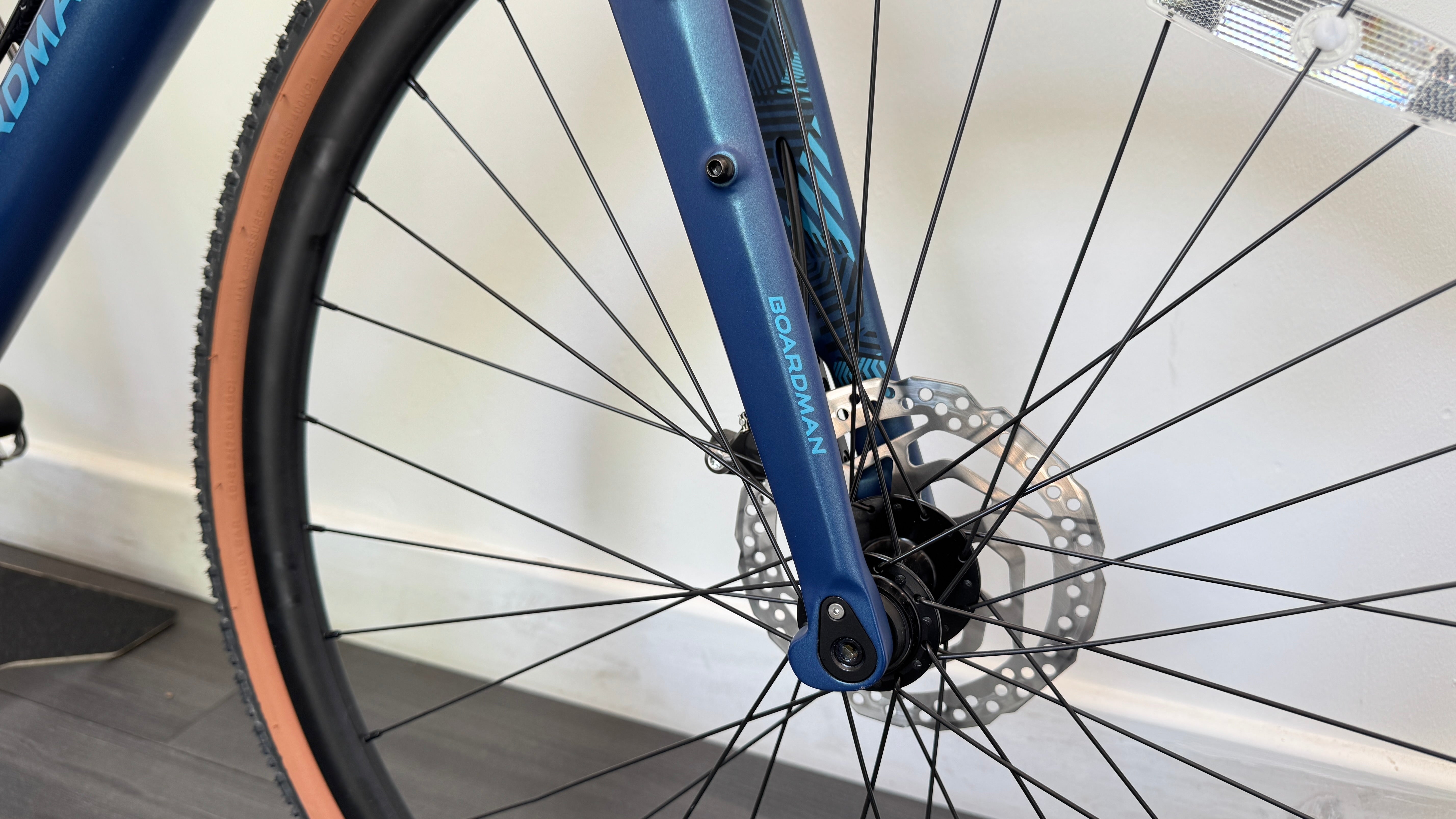 Boardman ADV-E 8.9 Cues 2026 LARGE - Electric Gravel Bike BRAND NEW RRP £1980 Hyena motor