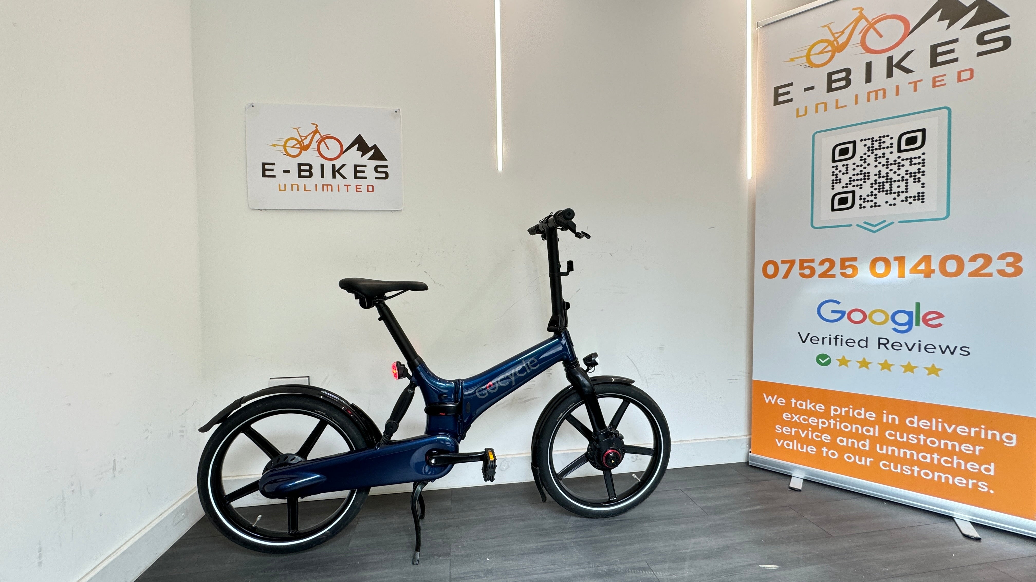 Gocycle GX Blue Folding Electric Bike ebike with only 200 miles Mudguards lights
