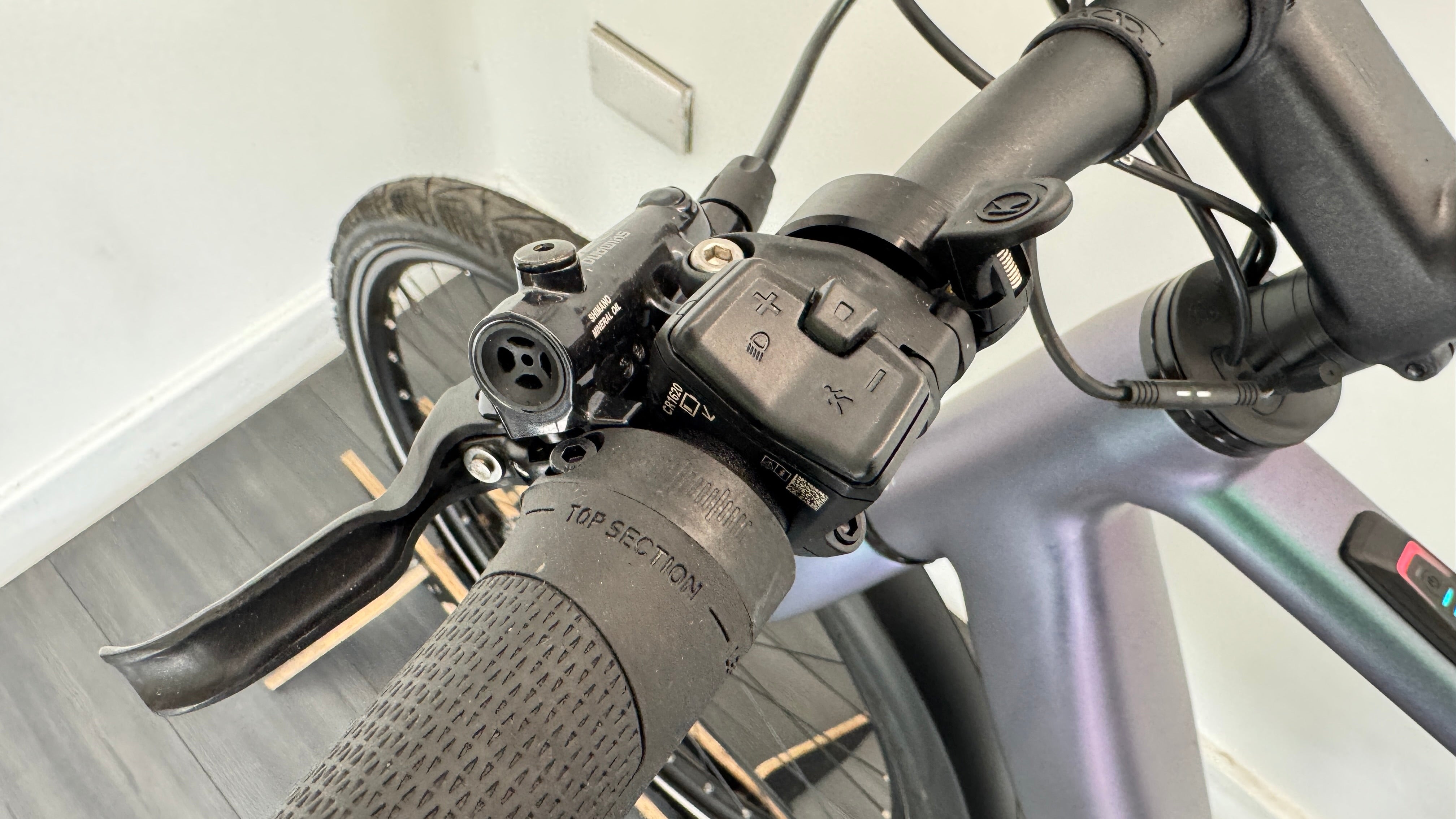 2026 Cube Editor Hybrid SLT 400X FE 58cm LARGE Electric Bike With Belt Drive & Hub Gears In Smaragd Grey & Prism