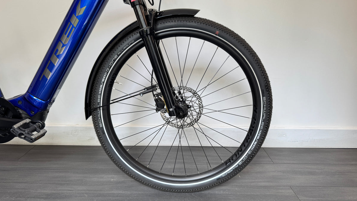 Trek Allant+ 7 Performance CX 625Wh Electric Bike In Hex Blue Only 202 miles RRP £2999