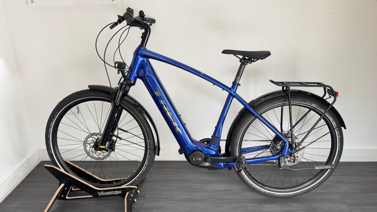 Trek Allant+ 7 Performance CX 625Wh Electric Bike In Hex Blue Only 202 miles RRP £2999