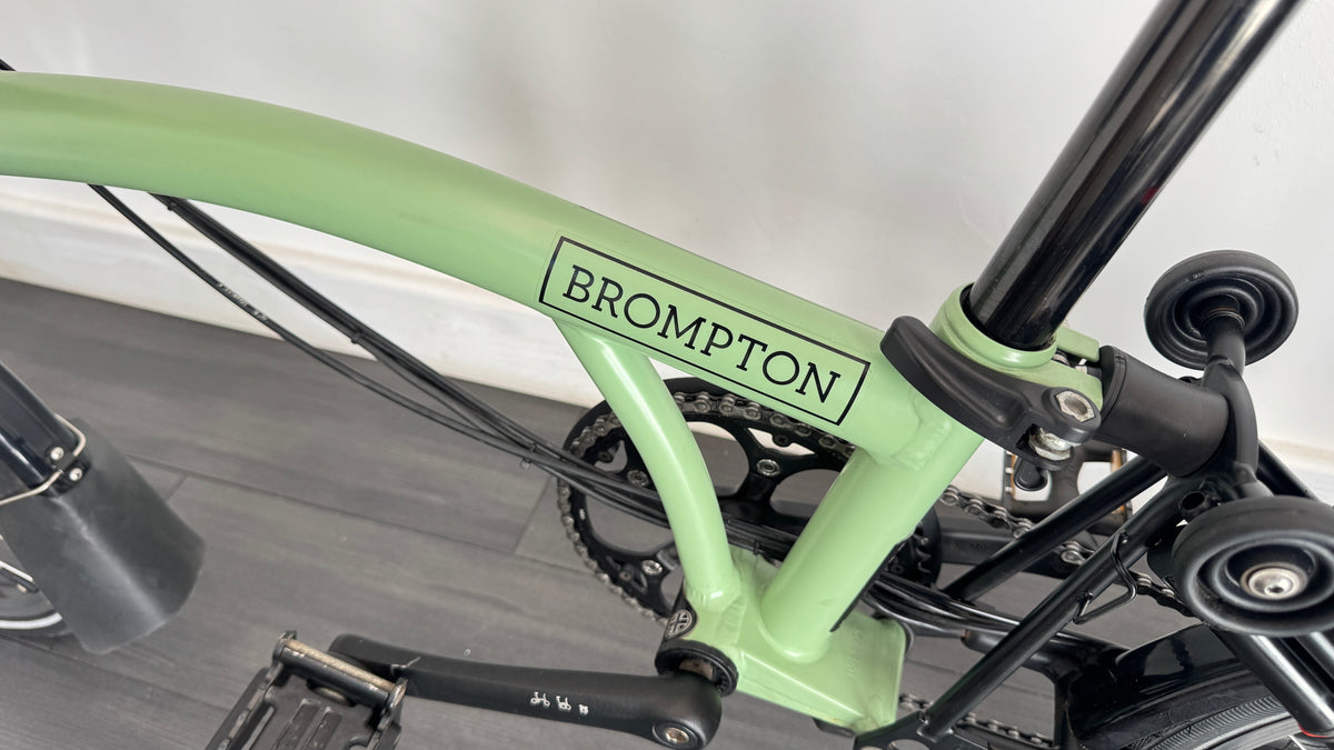 Brompton M6L C-Line Electric Folding Bike - Turkish Green / Black Ebike Telescopic post