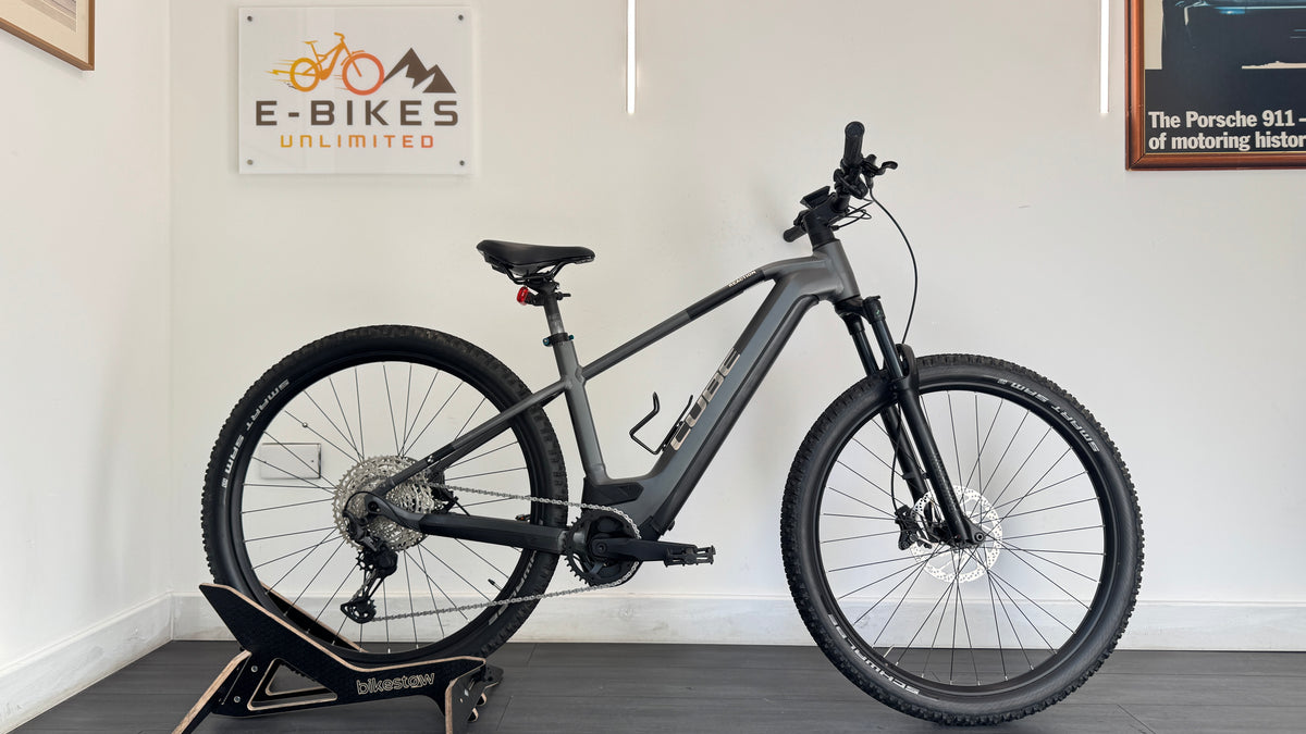 Cube Reaction Hybrid 750 Race MEDIUM Electric Mountain Bike Grey Excellent Condition 233 miles