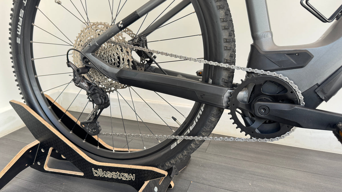 Cube Reaction Hybrid 750 Race MEDIUM Electric Mountain Bike Grey Excellent Condition 233 miles