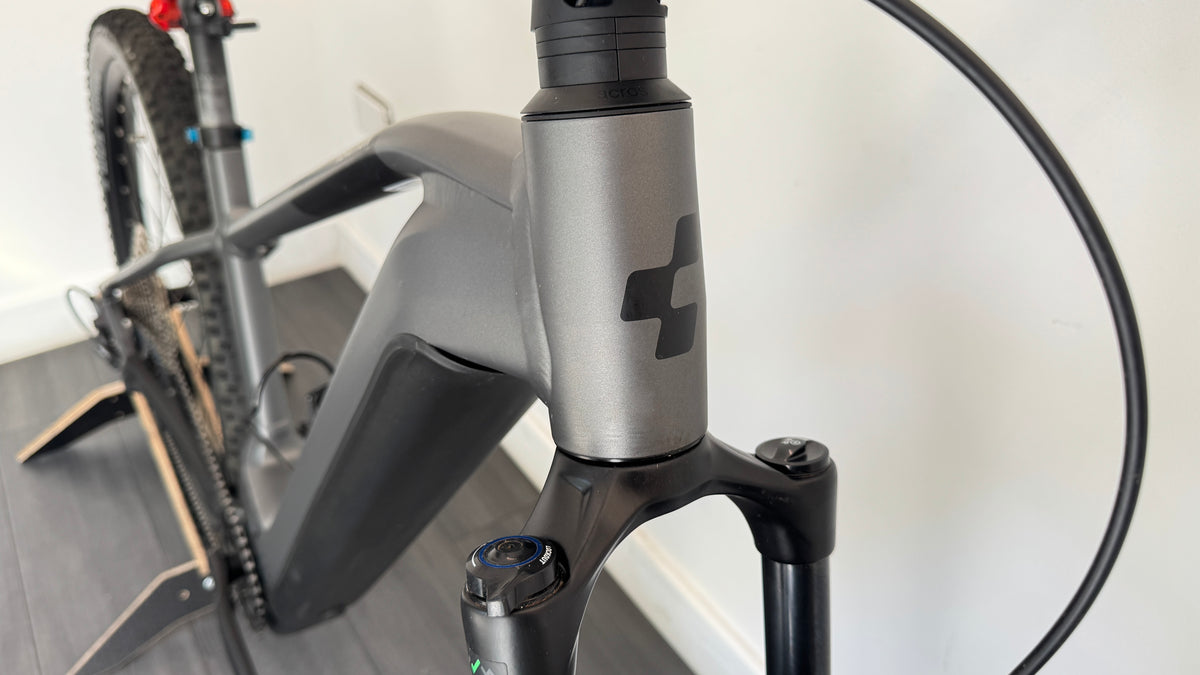 Cube Reaction Hybrid 750 Race MEDIUM Electric Mountain Bike Grey Excellent Condition 233 miles