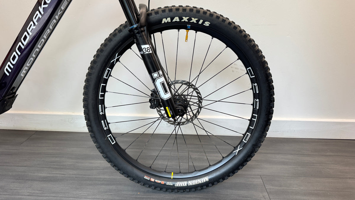 Mondraker Crafty Carbon XR EXTRA LARGE eMTB Electric Bike Bosch 750Wh Kiox 300 Ohlins Maven Brakes