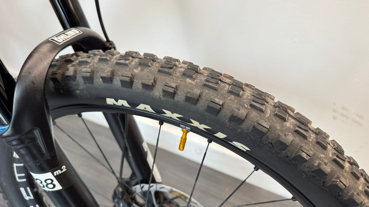 Mondraker Crafty Carbon XR EXTRA LARGE eMTB Electric Bike Bosch 750Wh Kiox 300 Ohlins Maven Brakes