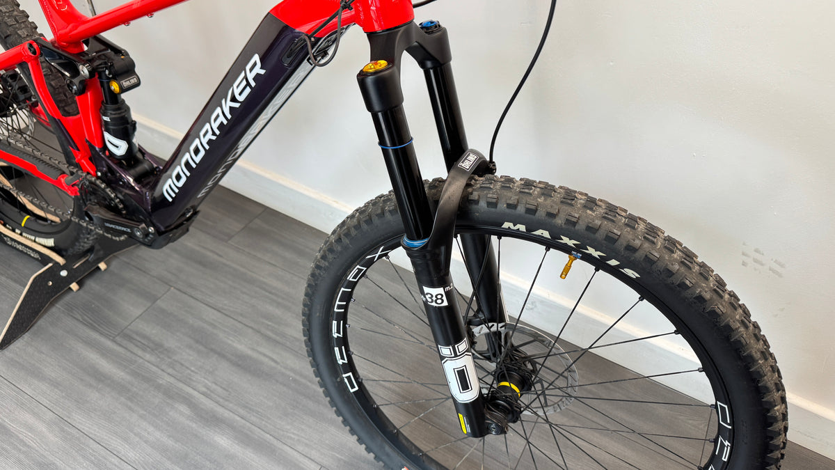 Mondraker Crafty Carbon XR EXTRA LARGE eMTB Electric Bike Bosch 750Wh Kiox 300 Ohlins Maven Brakes