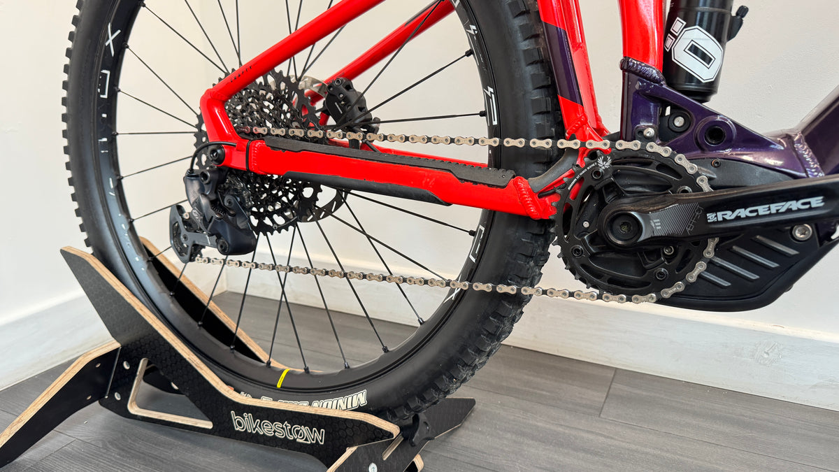 Mondraker Crafty Carbon XR EXTRA LARGE eMTB Electric Bike Bosch 750Wh Kiox 300 Ohlins Maven Brakes