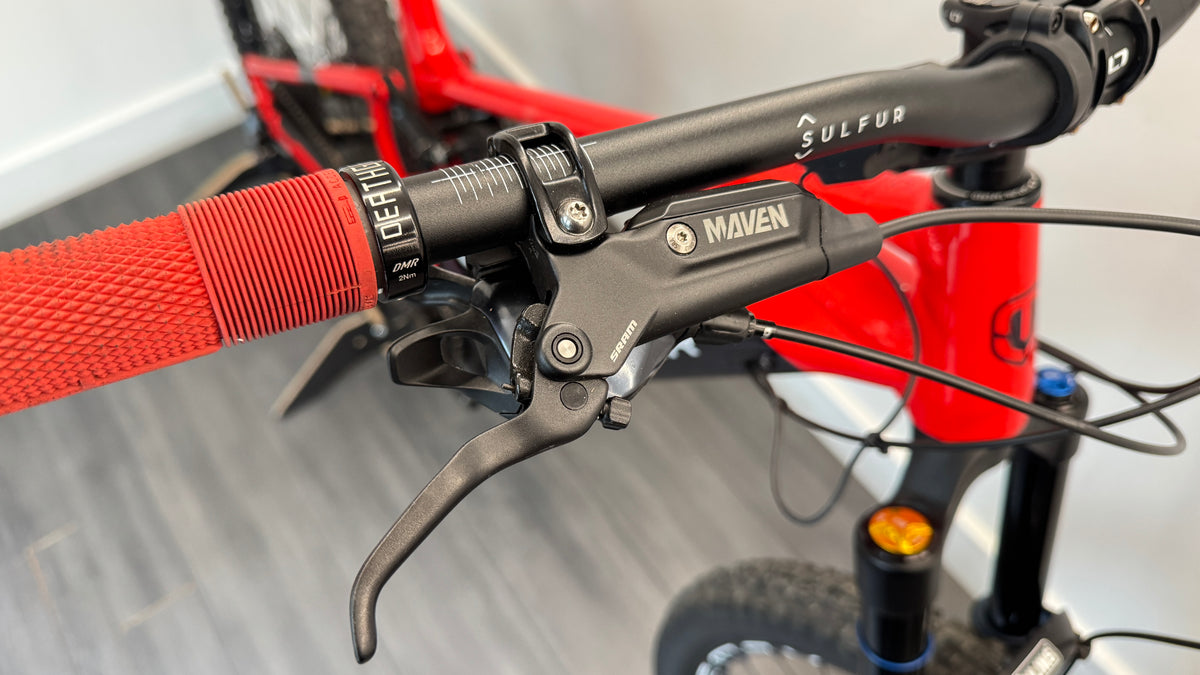 Mondraker Crafty Carbon XR EXTRA LARGE eMTB Electric Bike Bosch 750Wh Kiox 300 Ohlins Maven Brakes