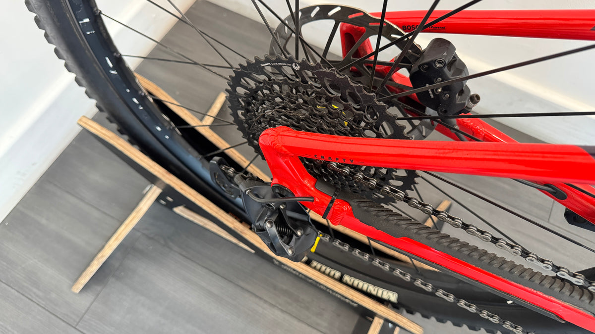 Mondraker Crafty Carbon XR EXTRA LARGE eMTB Electric Bike Bosch 750Wh Kiox 300 Ohlins Maven Brakes
