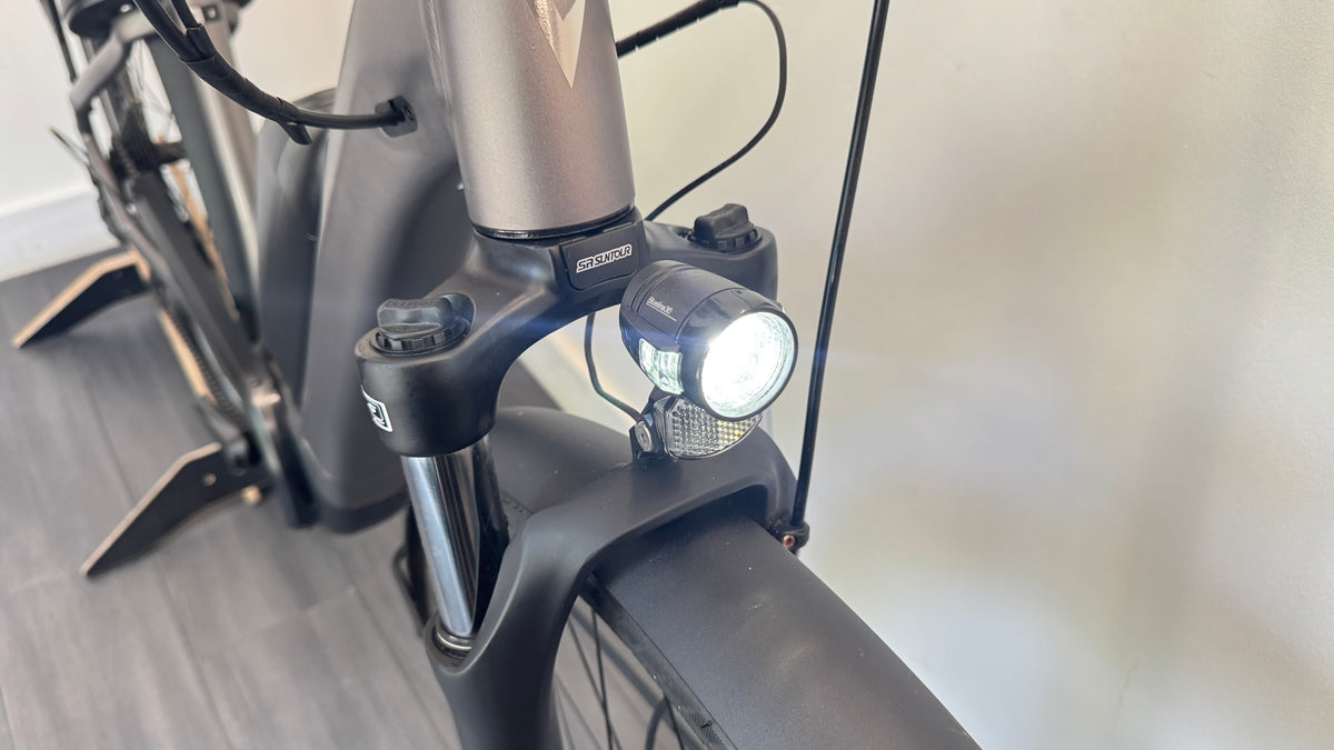 Giant Expression E+ 2 SMALL Electric Bike Trekking Step Through Bike only 210 miles