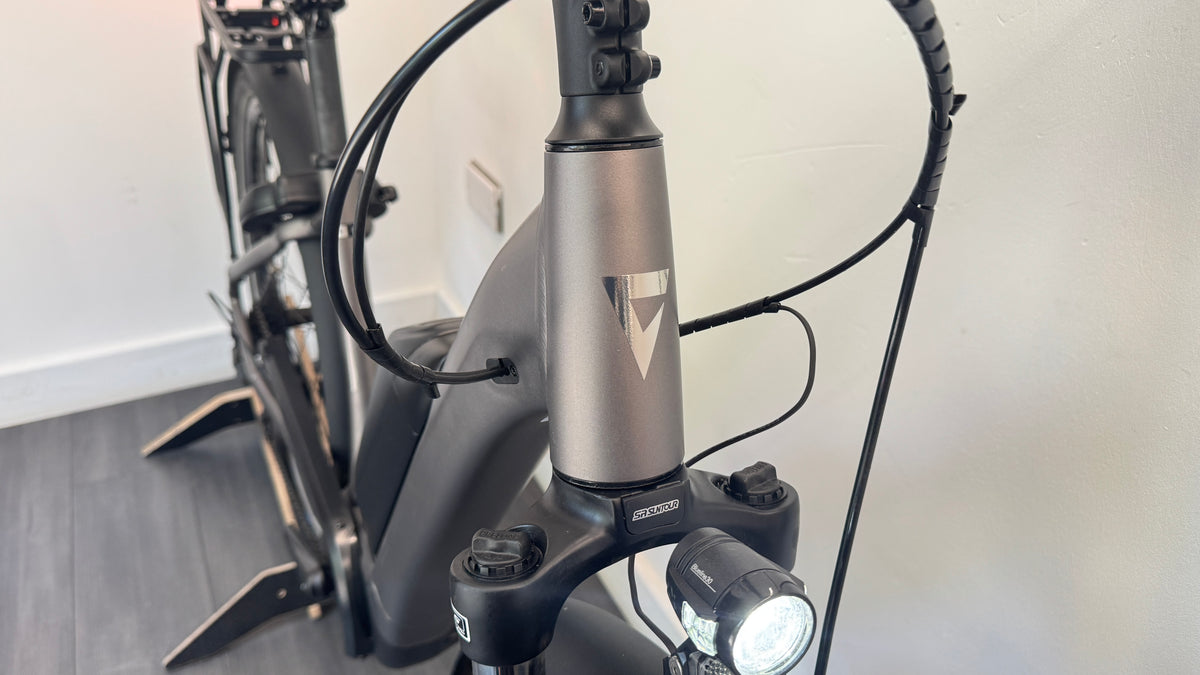 Giant Expression E+ 2 SMALL Electric Bike Trekking Step Through Bike only 210 miles