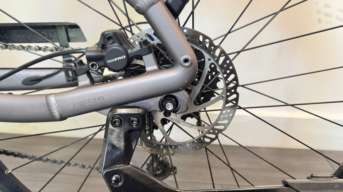 Giant Expression E+ 2 SMALL Electric Bike Trekking Step Through Bike only 210 miles