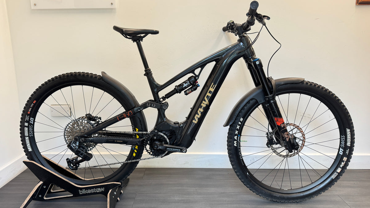 Whyte Bikes E-160 RSX MEDIUM Trail/Enduro Electric Mountain Bike 2024 Matt Black and Orange