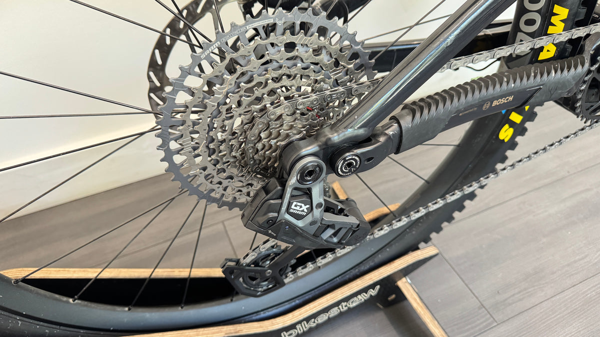 Whyte Bikes E-160 RSX MEDIUM Trail/Enduro Electric Mountain Bike 2024 Matt Black and Orange