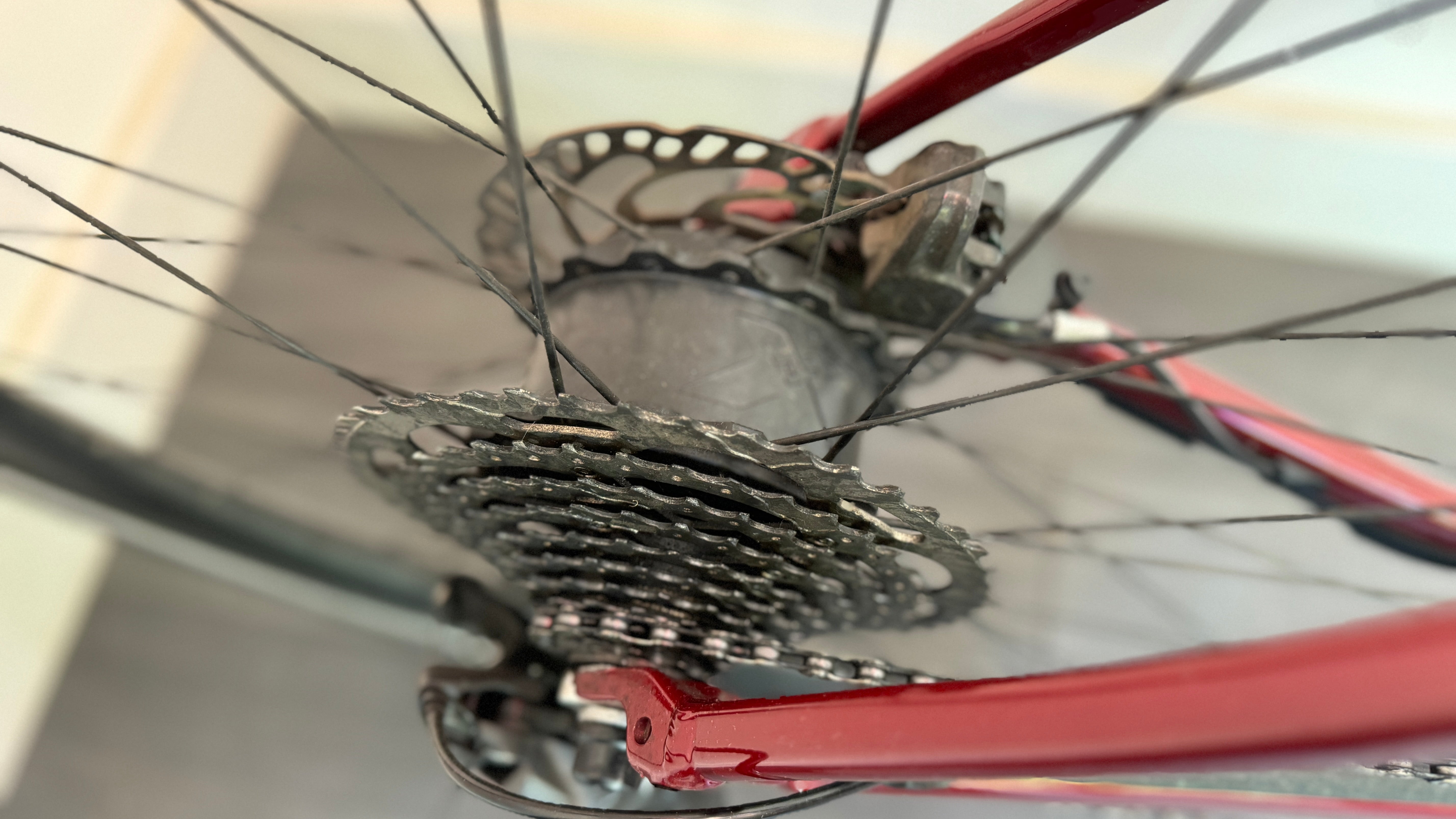 Orbea Vibe H30 2023 Crossbar ebike LARGE 53cm RED RRP £2000 Hybrid bike 687 miles