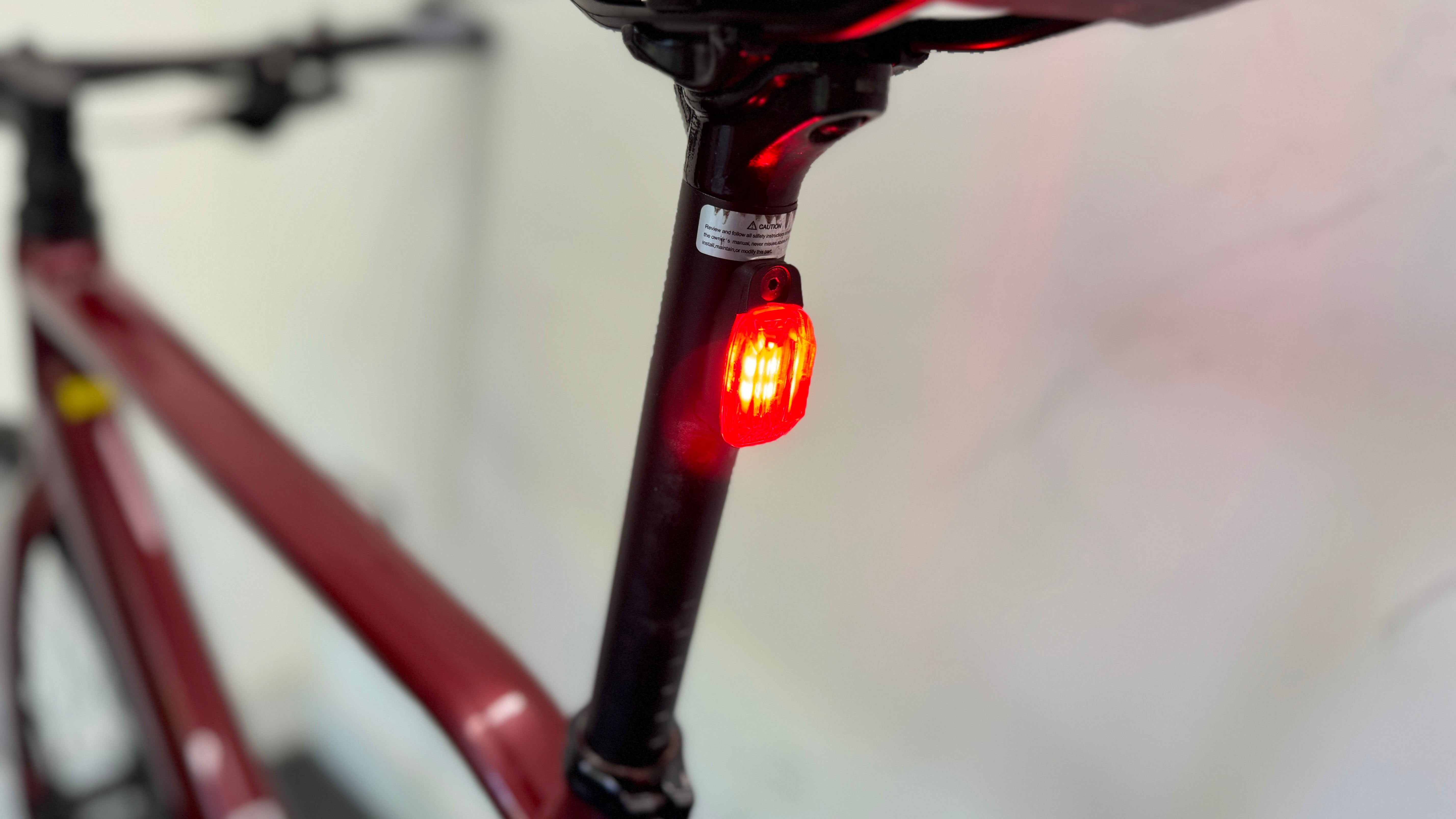 Orbea Vibe H30 2023 Crossbar ebike LARGE 53cm RED RRP £2000 Hybrid bike 687 miles