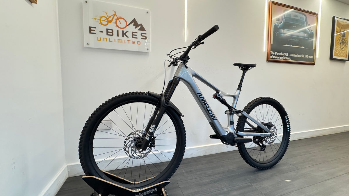 Amflow PL Carbon 800wh EXTRA LARGE (XL) Electric Mountain Bike 2026 Invisiframe only 223 miles