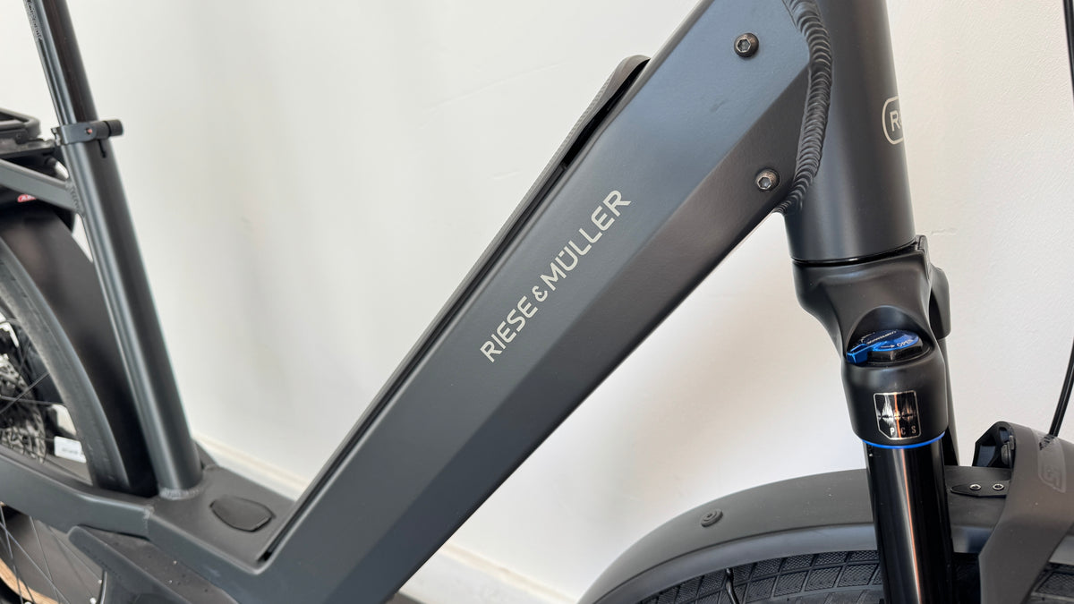 Riese and Muller Nevo4 GT City Bike MEDIUM Electric Bike 51cm 750Wh Bosch Utility Grey Matt Brand New Ebike rrp £5299