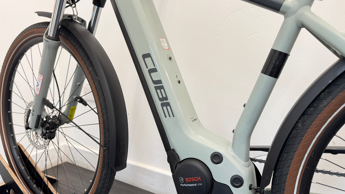 Cube Touring Hybrid Pro 625Wh SMALL Hybrid Electric Bike Shimano Deore Lunar Grey