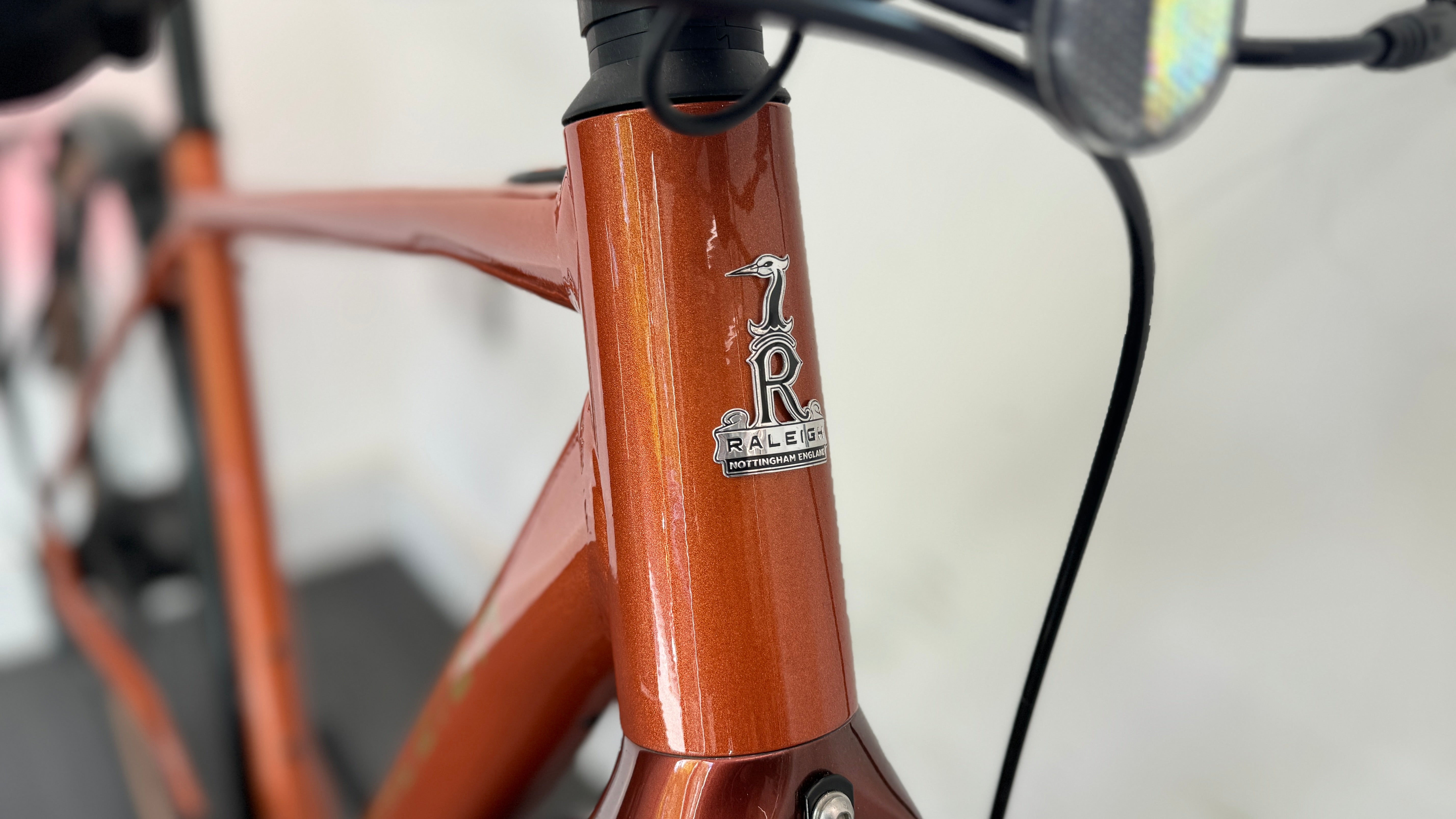 Raleigh Trace Copper Red Medium 50cm Hybrid bike RRP £1650 Only 30 miles